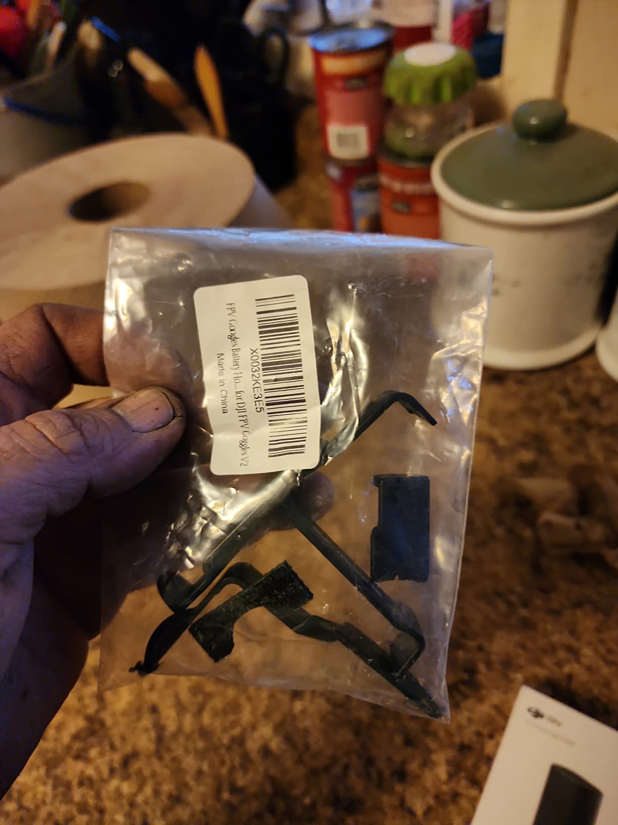 FPV Goggles V2 Accessories Set,Battery Holder + Lens Protection Cover customer photo 1