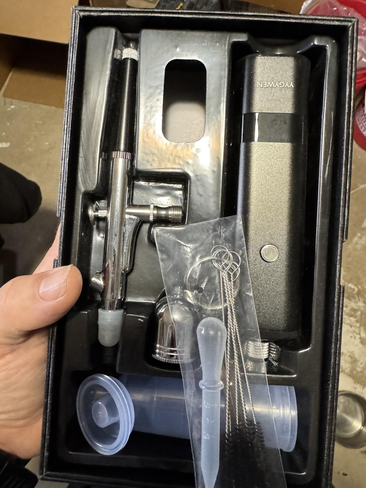 Airbrush Kit with Compressor, 32PSI Handheld Mini Air Brush Gun Set, Portable High Pressure Air Brushes for Painting, Tattoo, Nail Art, Mode, Makeup, Cake, Barber customer photo 1