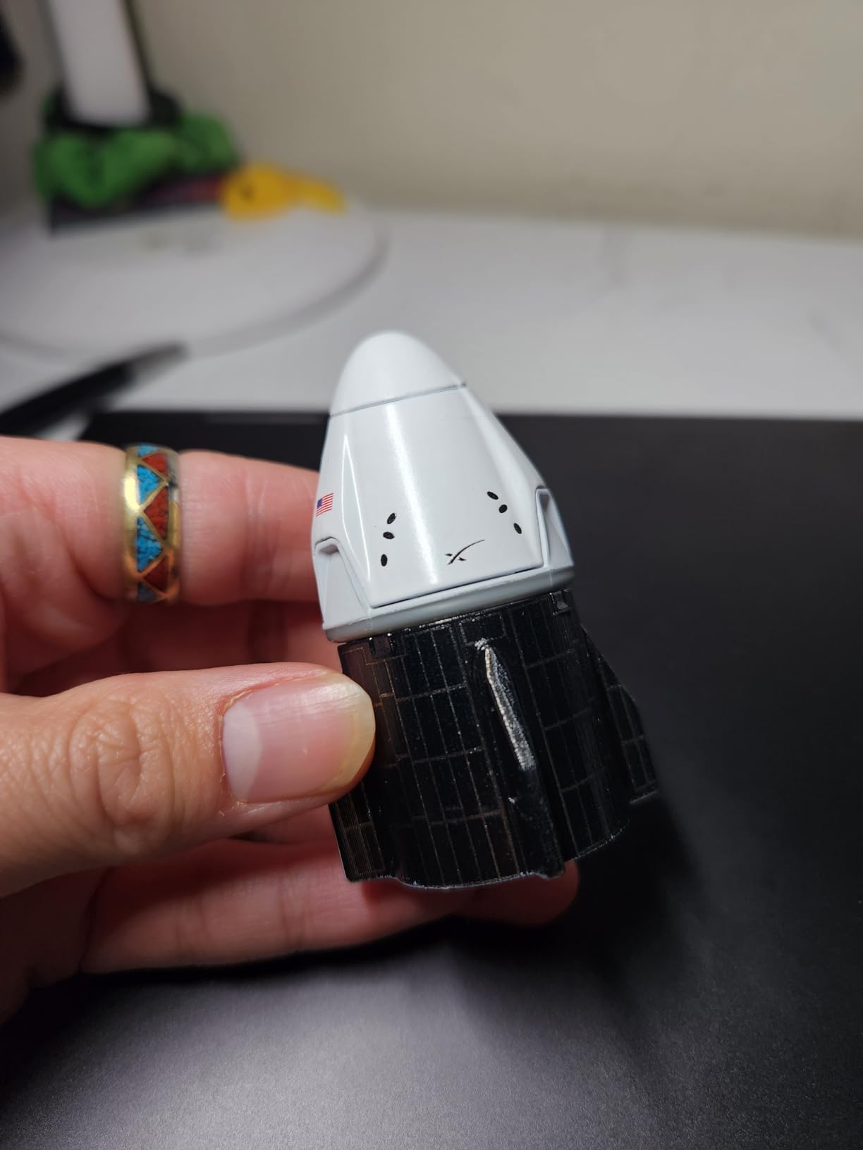 Matchbox SpaceX Dragon Spacecraft, Premium Die-Cast Replica Vehicle with Collectable Packaging customer photo 2