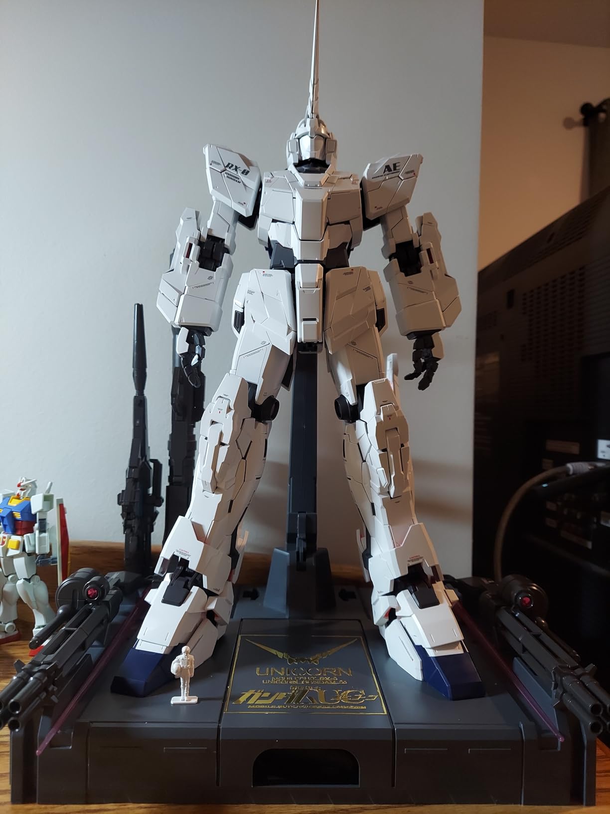 Unicorn Gundam Gundam UC, Bandai Hobby PG 1/60 Scale Color Coded Plastic Model Building Kit customer photo 2