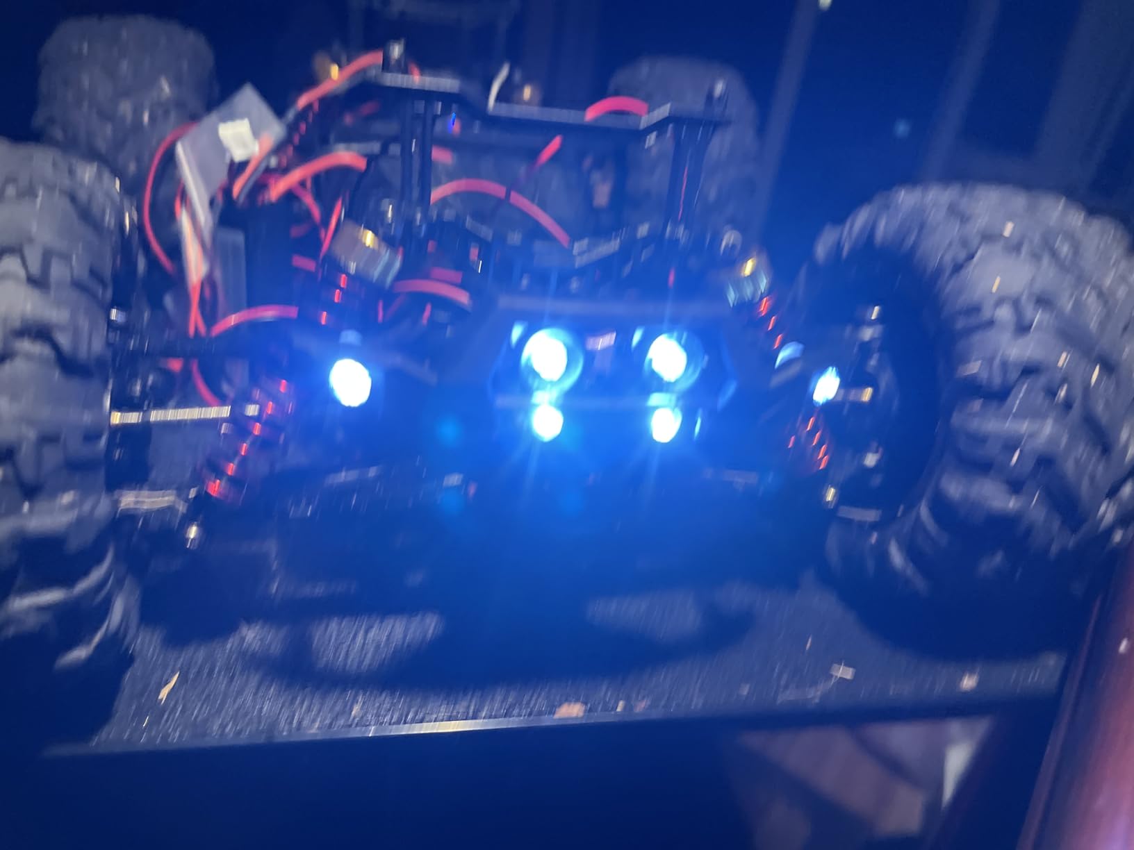 4 LEDs LED Light Headlights Taillight Kit Compatible with 1/8 1/10 Traxxas Arrma Redcat HSP Tamiya Axial SCX10 Losi RC Car Truck Tank Crawler Body Shell, 5mm White & 3mm Red Bulb customer photo 1