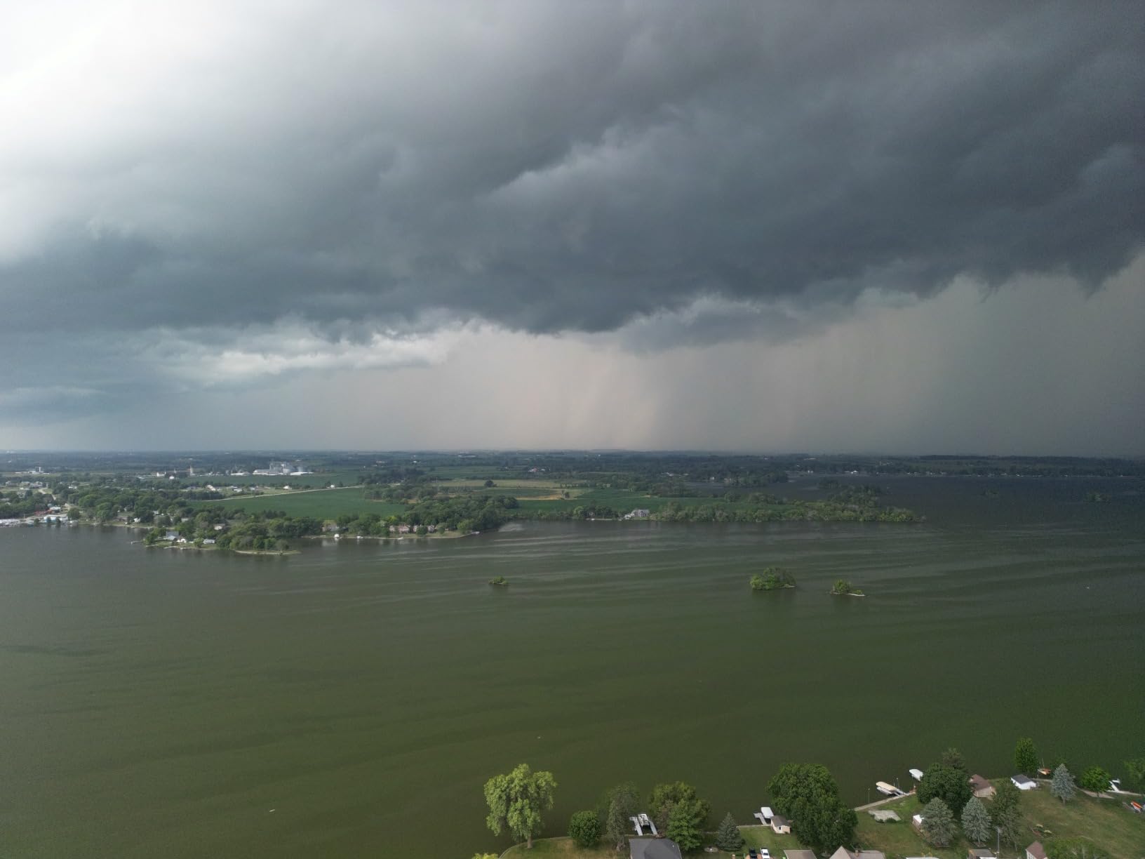 DJI Mini 3 Pro (DJI RC), Mini Drone with 4K Video, 48MP Photo, 34 Mins Flight Time, Less than 249 g, Obstacle Sensing, Return to Home, FAA Remote ID Compliant, Drone with Camera for Adults customer photo 1