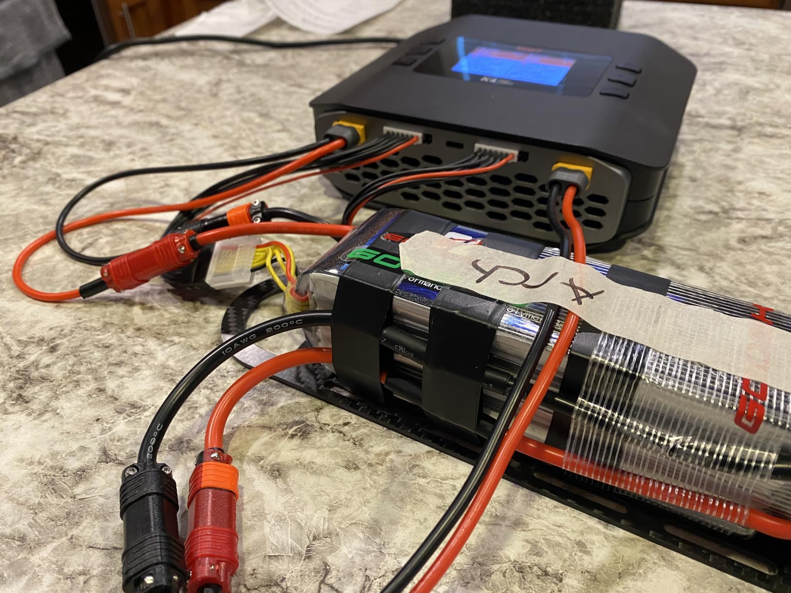 ISDT K4 Dual Lipo Battery Charger Discharger 1~8S RC Battery Charger AC 400W DC 600Wx2 for Life,Lilon/Hv,Pb,NiMH/Cd Battery Balance Charger Smart Charger customer photo 2