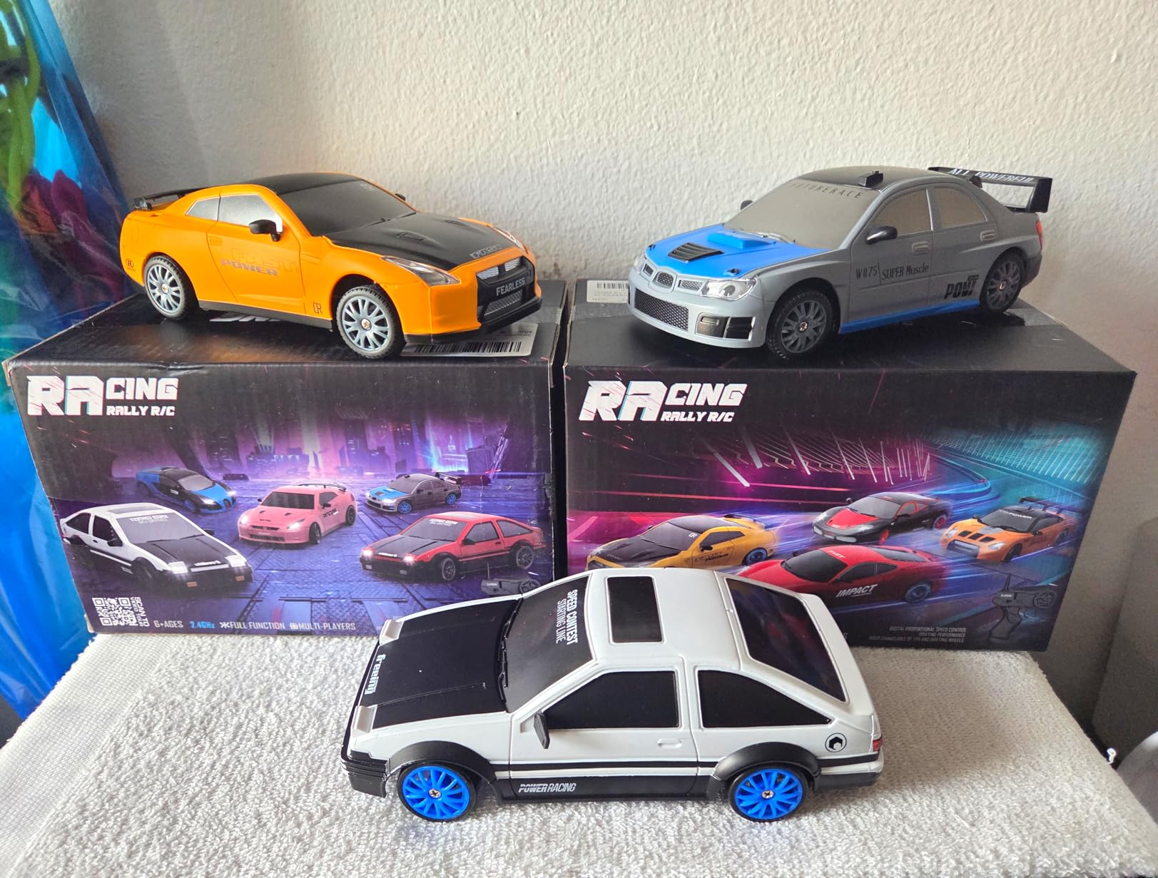RC Drift Car, 1:24 Remote Control Cars 2.4GHz 4WD High Speed Drift RC Cars with LED Light and Drifting Tires Racing Hobby Toy Car for Boys Girls Kids Adults (Red) customer photo 2