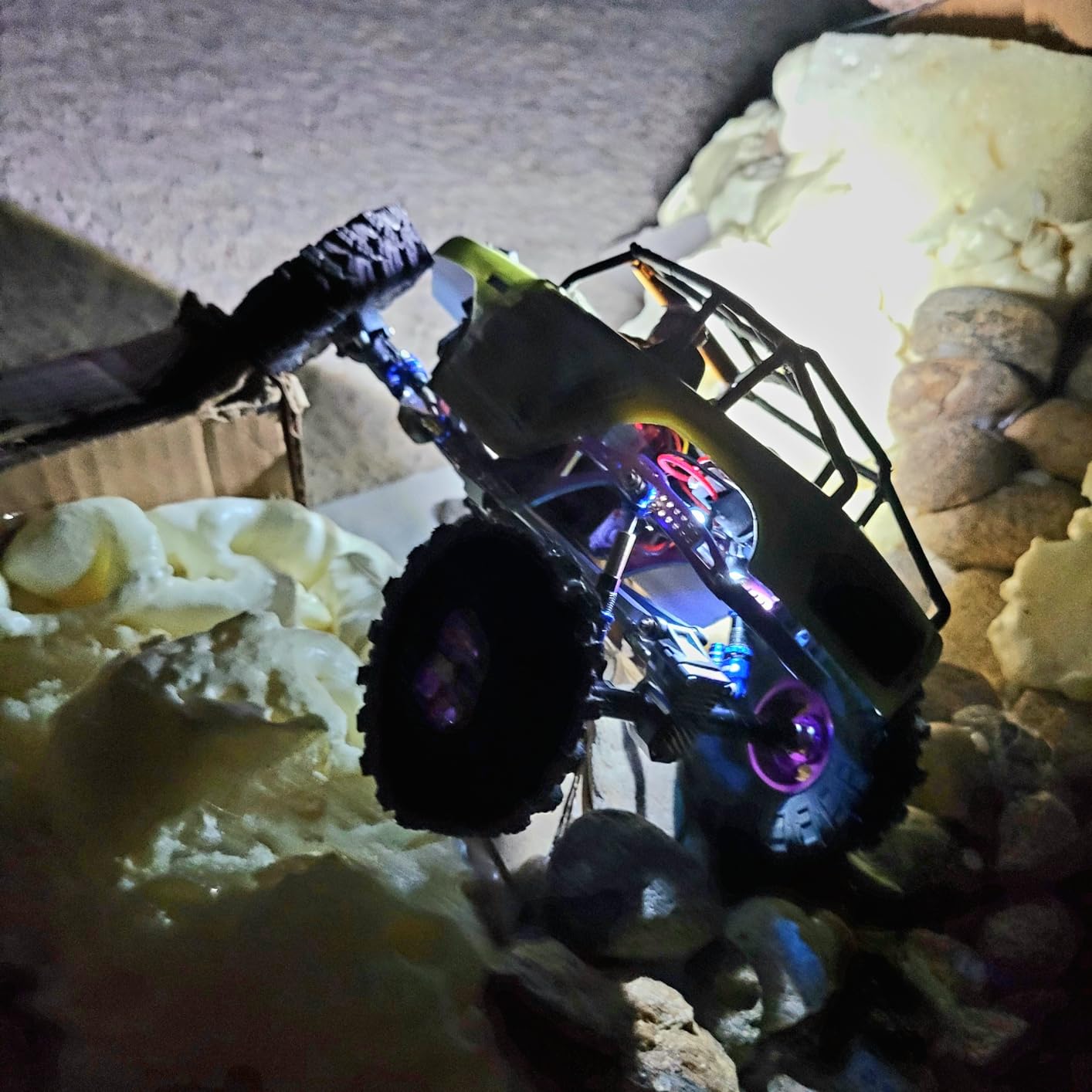 INJORA RC Brushed Motor 050 50T Pro High Torque Motor with Motor Mount for SCX24 Gladiator Bronco C10 JLU Deadbolt Axial 1/24 Crawler Upgrade Parts customer photo 2