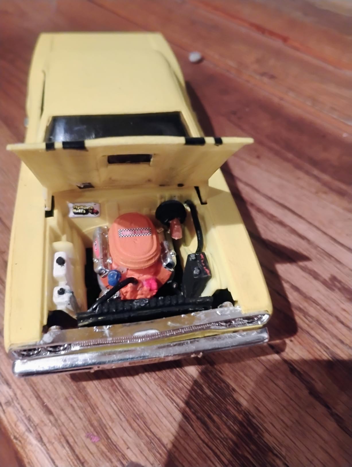 14531 '70 Plymouth Road Runner 1:24 Scale 77-Piece Skill Level 5 Model Car Building Kit customer photo 2