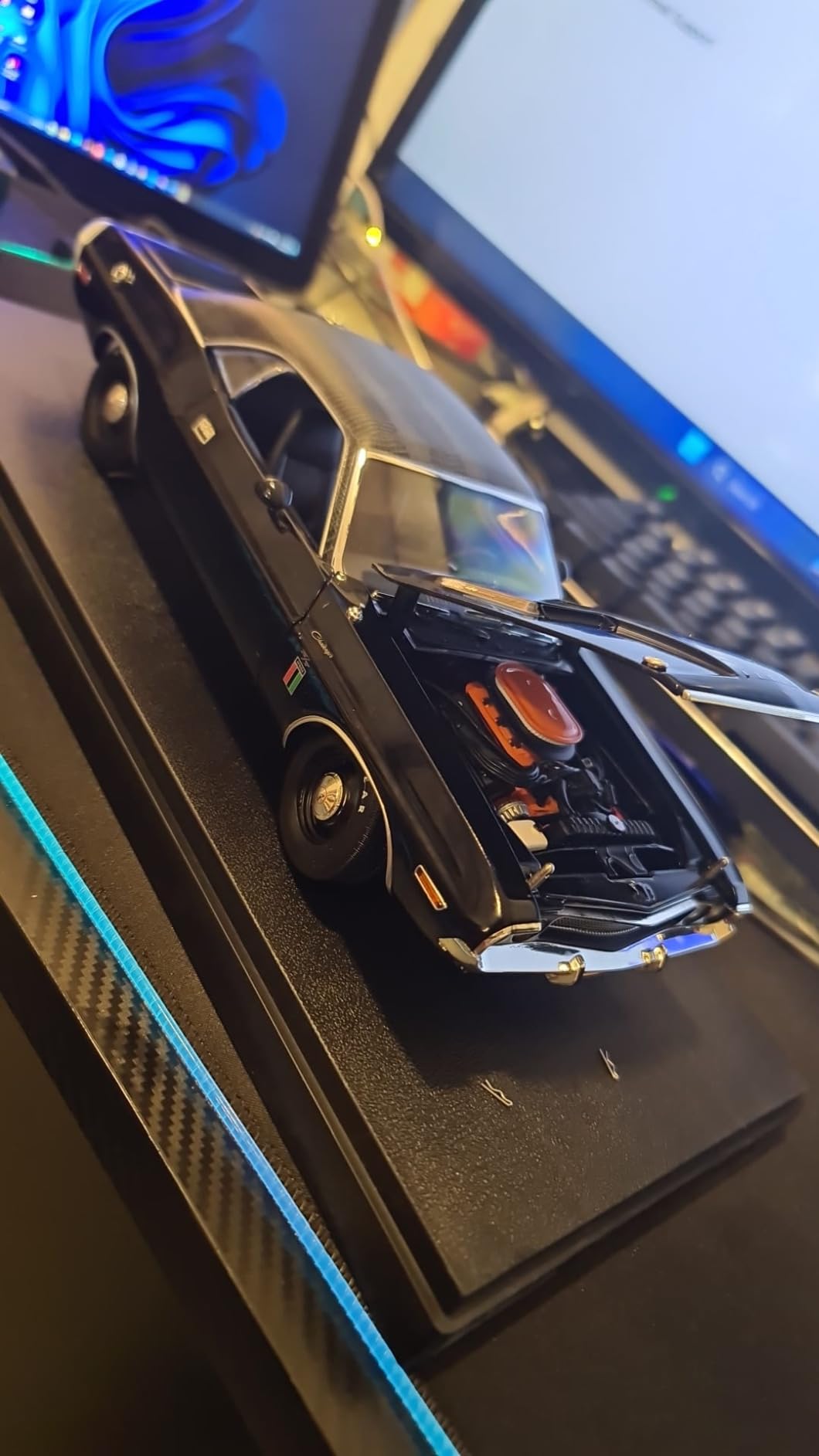 1970 Challenger R/T 426 HEMI The Black Ghost Black with White Tail Stripe 1/18 Diecast Model Car by Greenlight customer photo 2