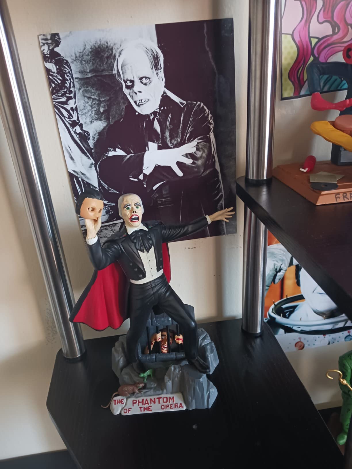 Atlantis x Premium Hobbies Phantom of The Opera - Metallic Green 1/8 Scale Plastic Model Figure Kit customer photo 1