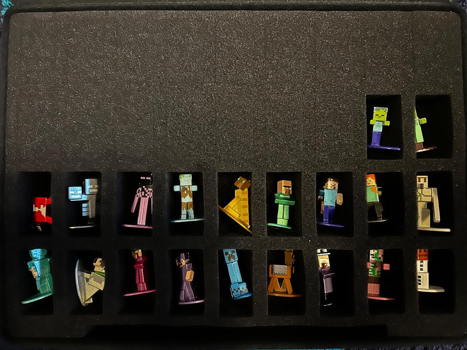 Hard EVA Minature Figure Box - 36 Slot Figurine Carrying Case,Pre-grooved Foam Layer Compatible with DND & All Small Based Miniatures (Case Only) customer photo 2