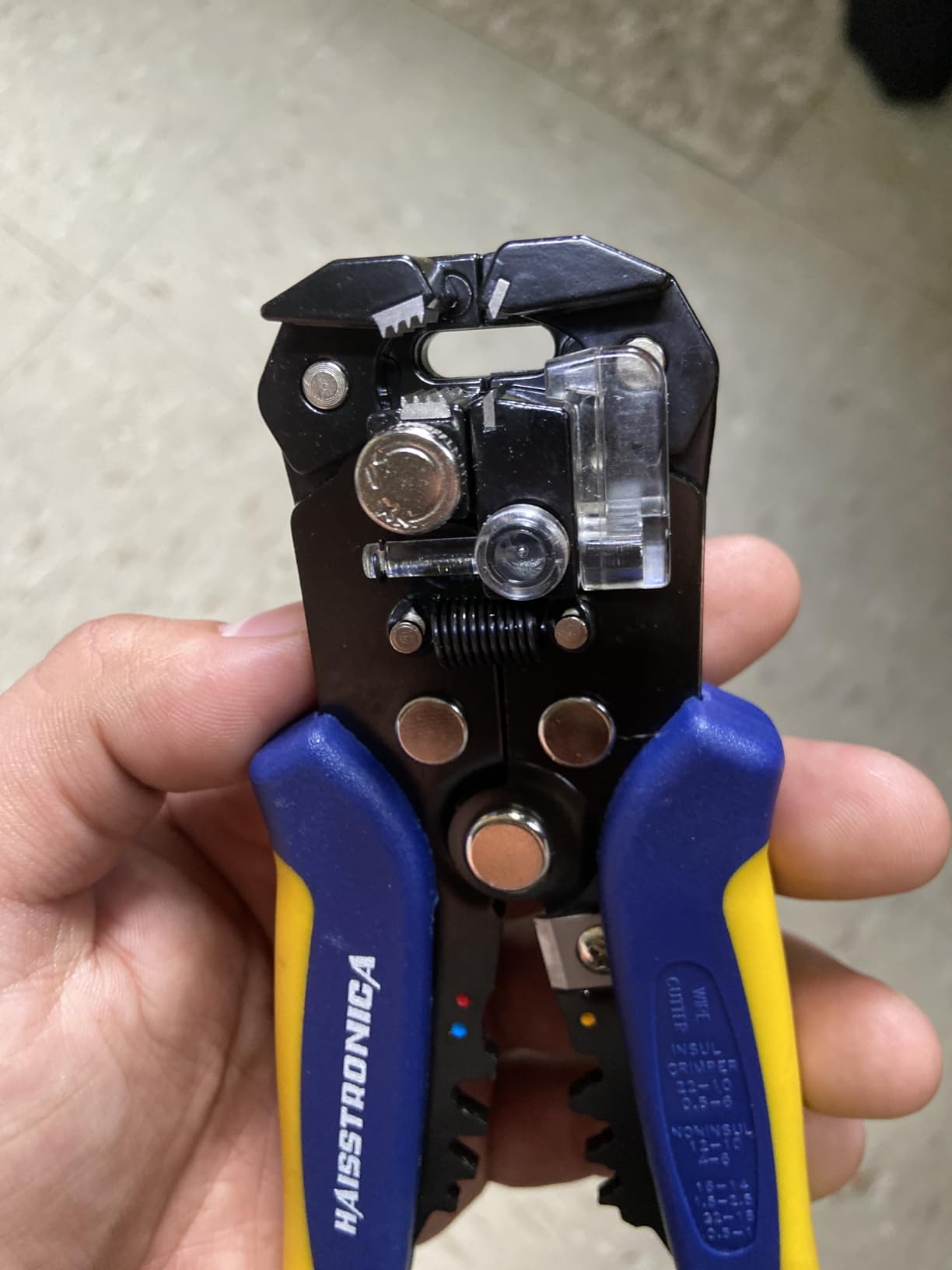 haisstronica Self-Adjusting Wire Stripper, 3 in 1 Stripper/Cutter/Crimping Heavy Duty Automatic Electrical Wire Strippers for 10-24 AWG customer photo 2
