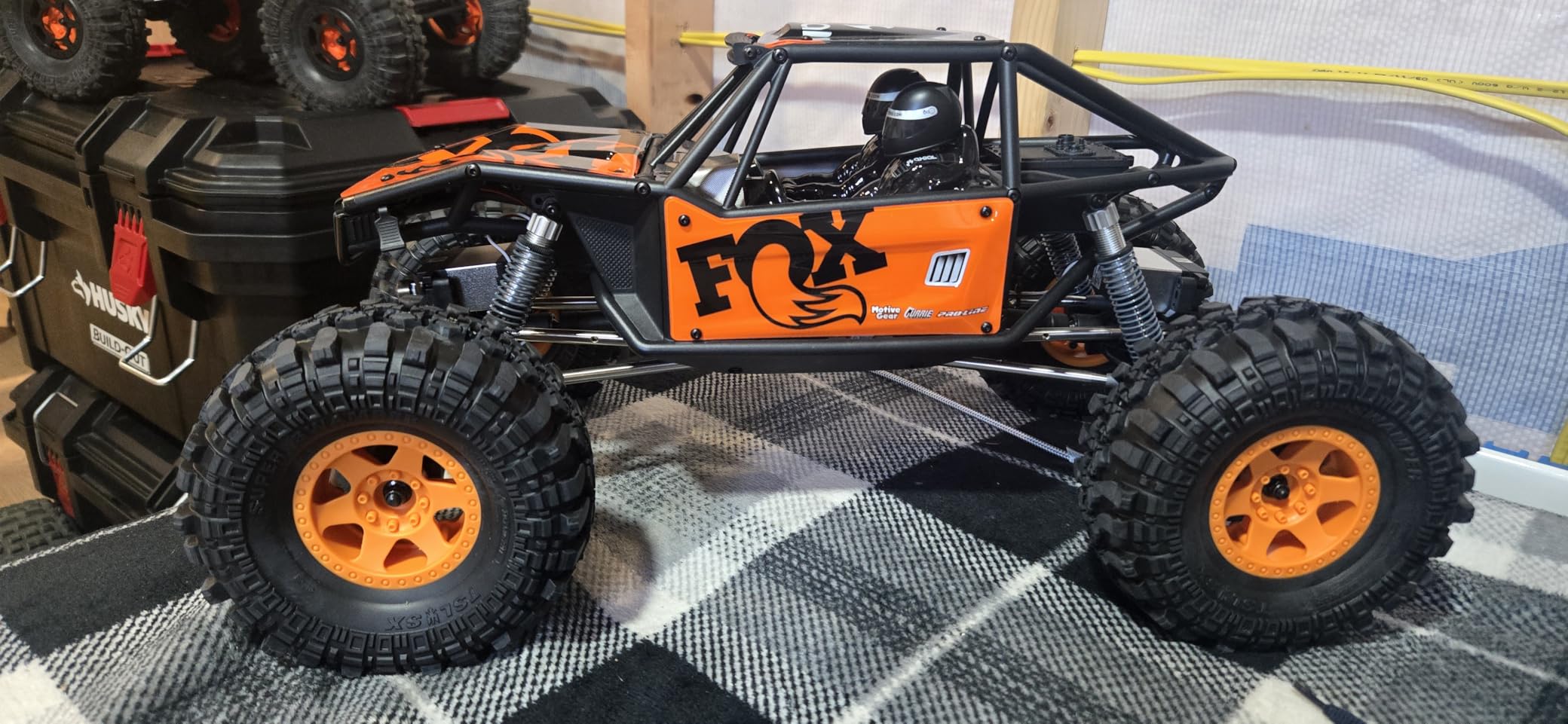 4PCS Plastic 2.2 Inch Beadlock Wheel Rim Wheel Hub 12mm Drive Hex Compatible with 1/10 RC Crawler Car for Axial SCX10 90046 TRX4 Wraith RR10 Capra (Black) customer photo 1