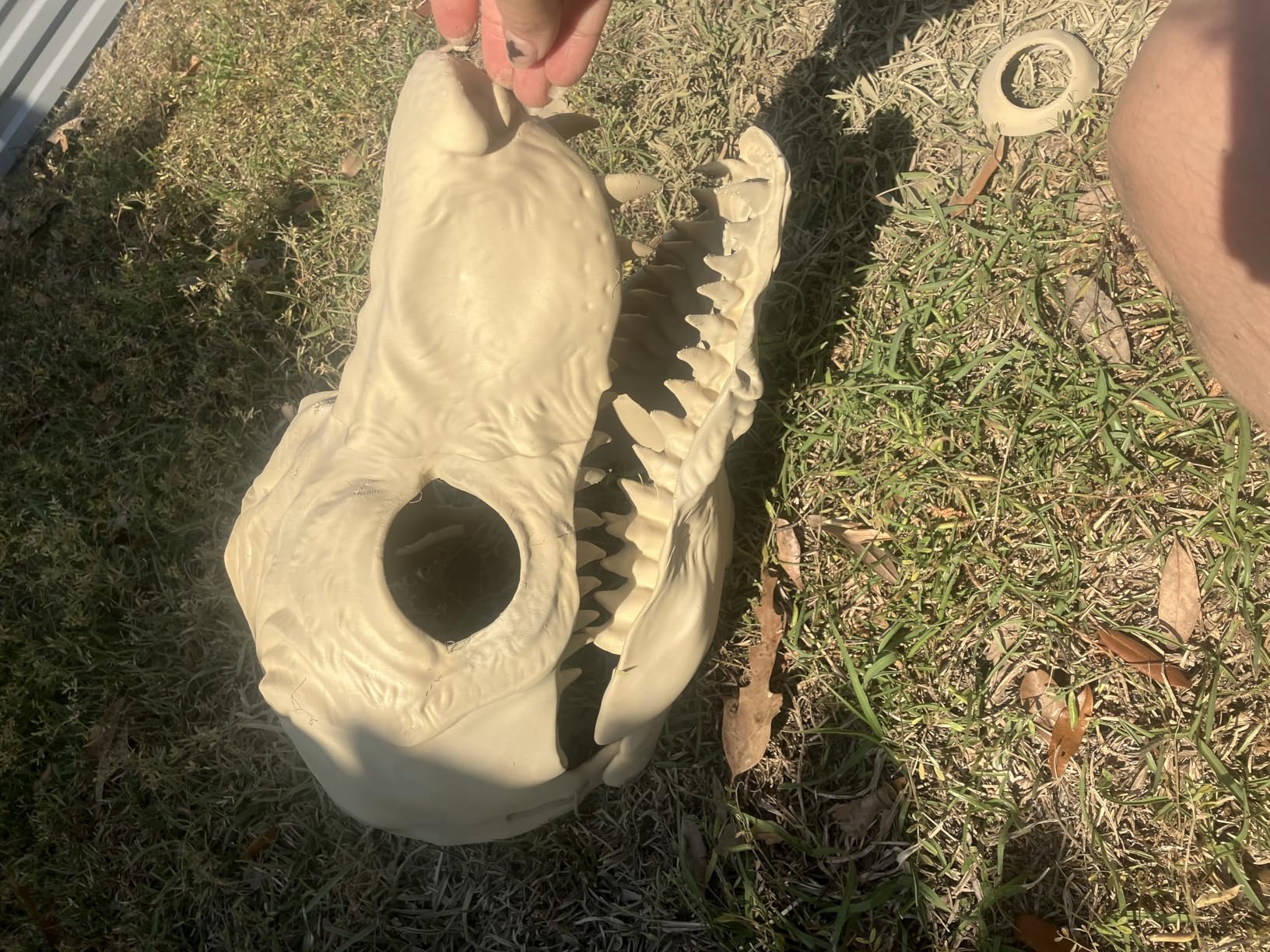 The Army Painter Colour Primer Ash Grey, 400ml Acrylic Spray Primer customer photo 1