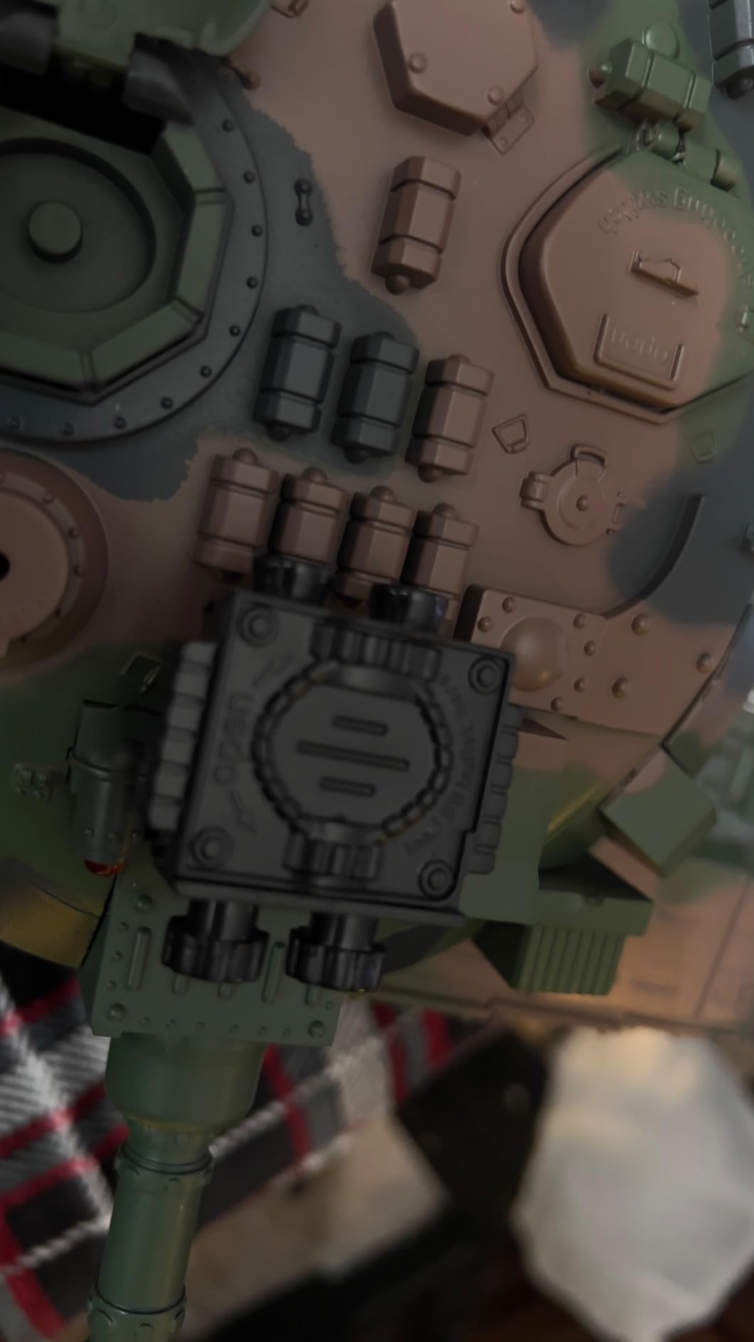 Supdex RC Tank, 1:18 Russian T-90 Metal Tracks Remote Control Model Tank Toys, 2.4Ghz Army Toys with Smoke, Sound and Light, RC Military Vehicle that Shoots BBS for Adults and Kids customer photo 1