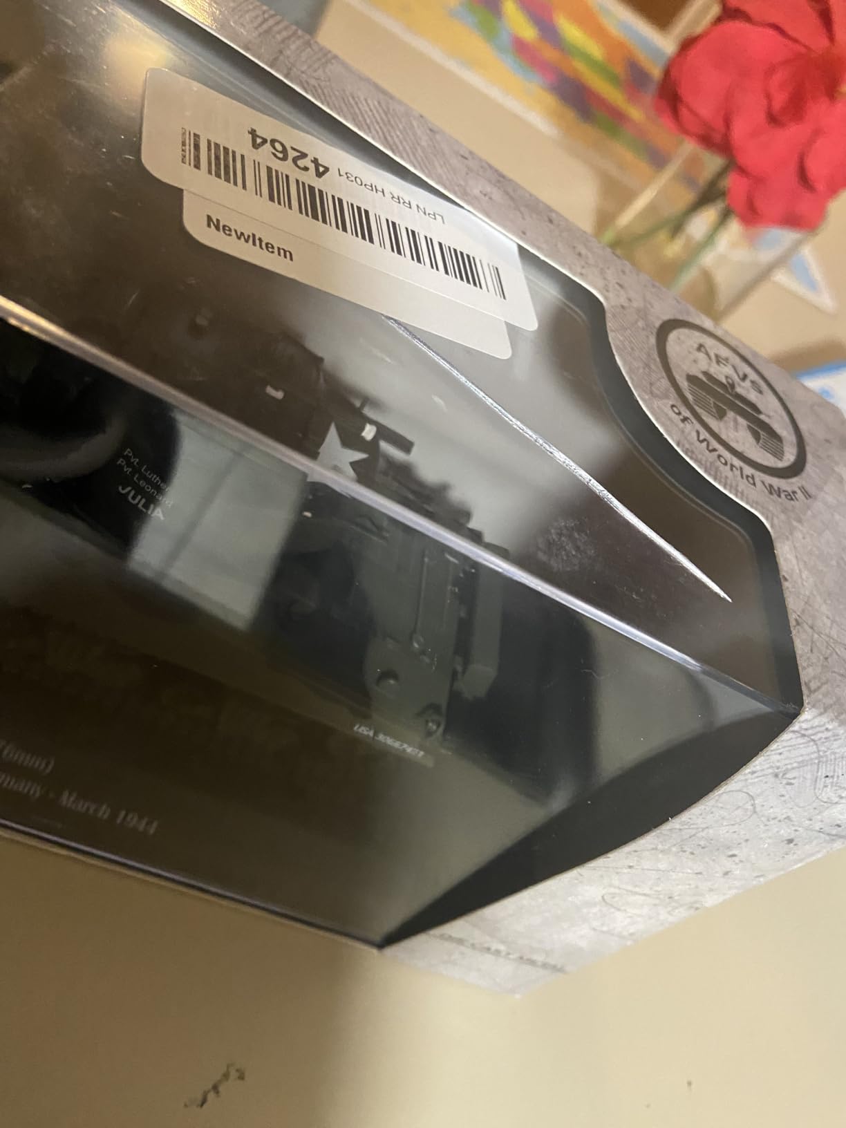 Motor city classics 1:43 Scale Military Diecast Collectible | M4A3 (76mm) 761st Tank Battalion - Germany, March 1944 | Militaria Diecast Model 23195-44 customer photo 1