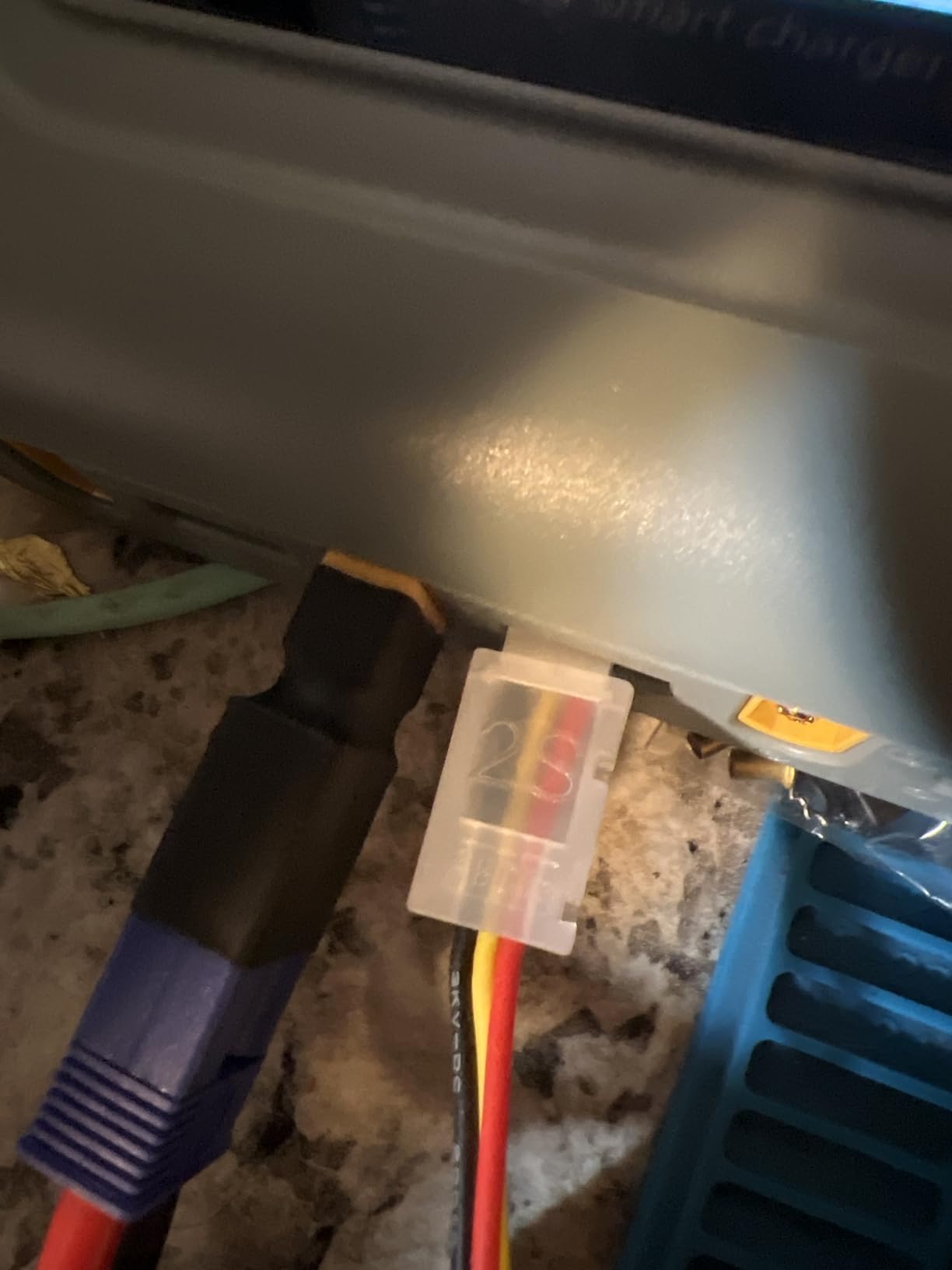 ToolkitRC Q4AC 4 x 50W 5A 1-4S Lipo AC 100W DC Smart Lithium Battery Balance Charger US Plug 4 Port DC Smart Discharger customer photo 2