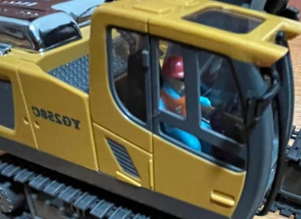 Remote Control Bulldozer RC 1/16 Full Functional Construction Vehicle, 9 Channel Dozer Front Loader Toy with Light and Sound for Kids Age 3,4,5,6 6, 7, 8, 9, 10 and Up Years Old customer photo 1