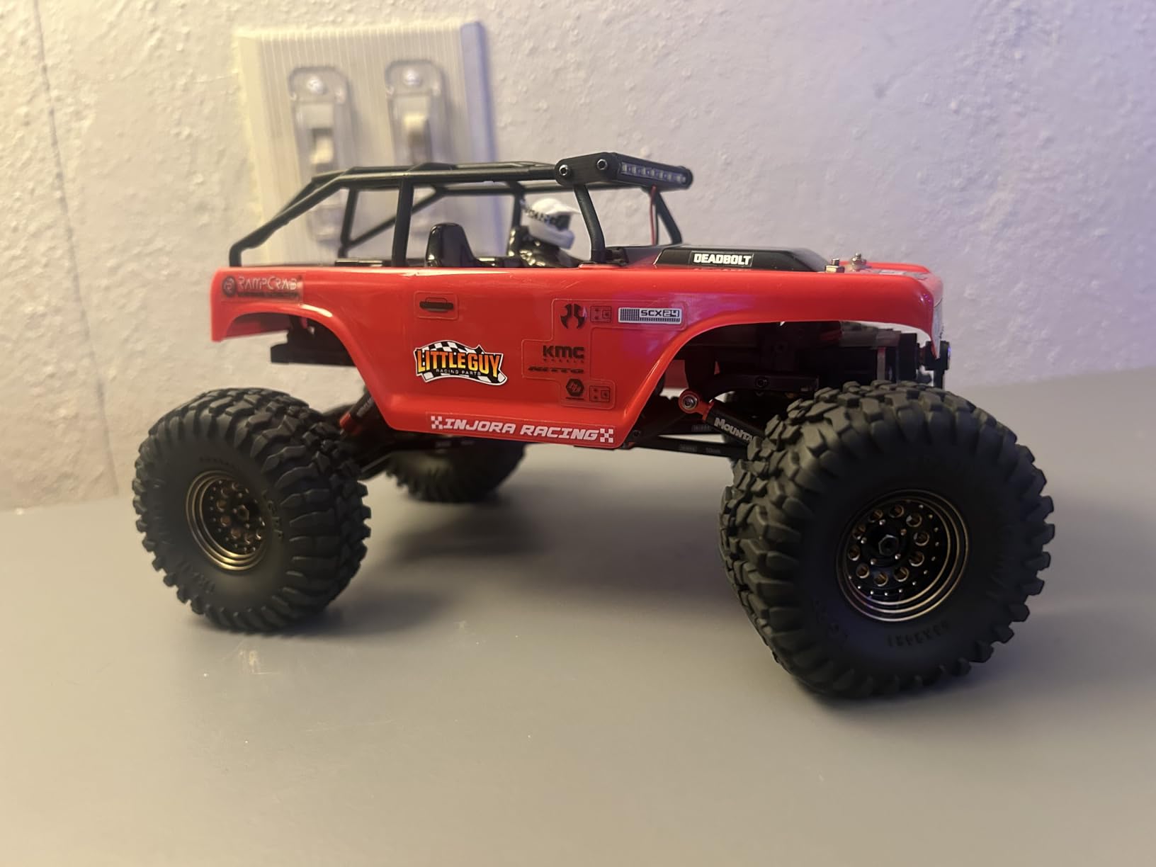 INJORA 16g Complete Transmission Gearbox with Steel 0.3 Mod Transmission Gear for Axial SCX24 Deadbolt C10 JLU Gladiator Bronco 1/24 RC Crawler Car Upgrade(Black) customer photo 2