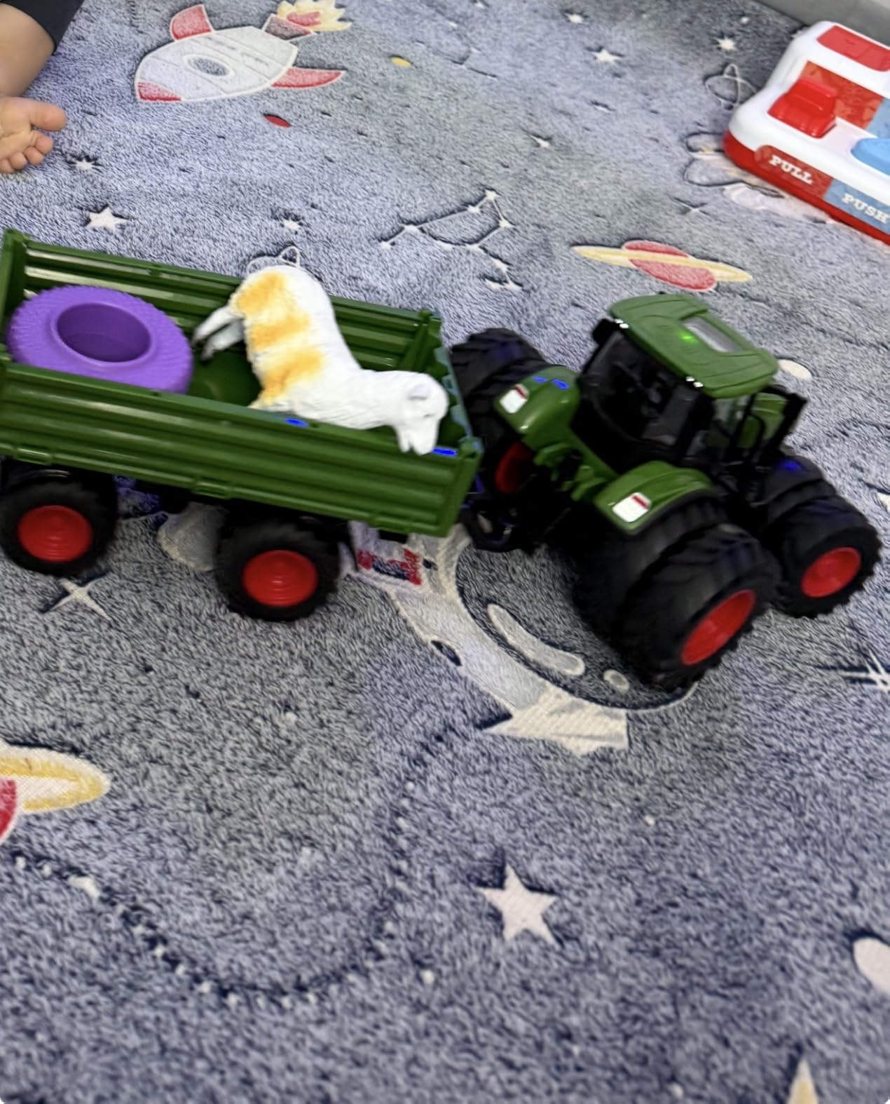 Uarzt Remote Control Tractor Toy with Trailer | Metal Front & Front Loader Farm Vehicle Set with Lights & 8-Wheel Design, RC Tractor Truck for Boys Ages 3-9, Fun Farm Toy Gift for Kids customer photo 1