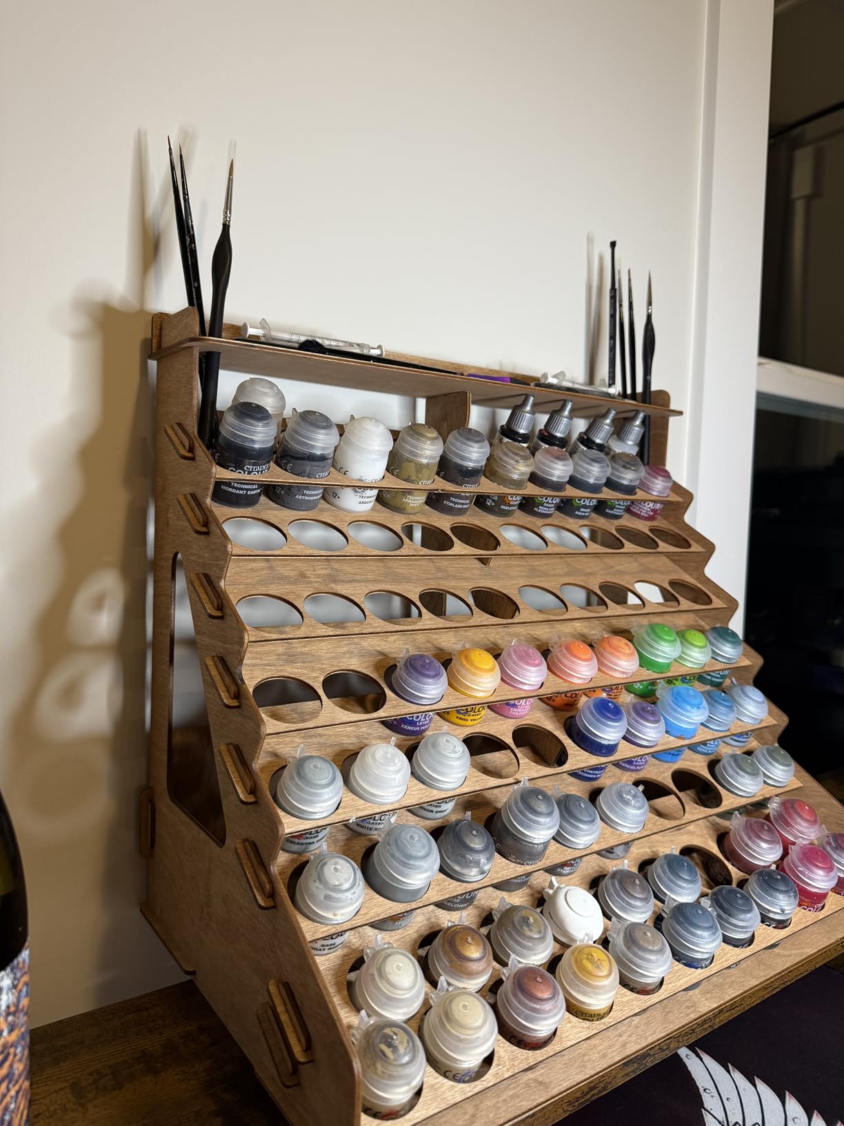 Plydolex Citadel Paint Organizer for 87 Bottles and 14 Brushes - Works for 10 ml Tamiya & 24 ml Citadel - Plywood Paint Rack with 6 Miniature Painting Stands for Warhammer 40K, DnD & Other Minis customer photo 2