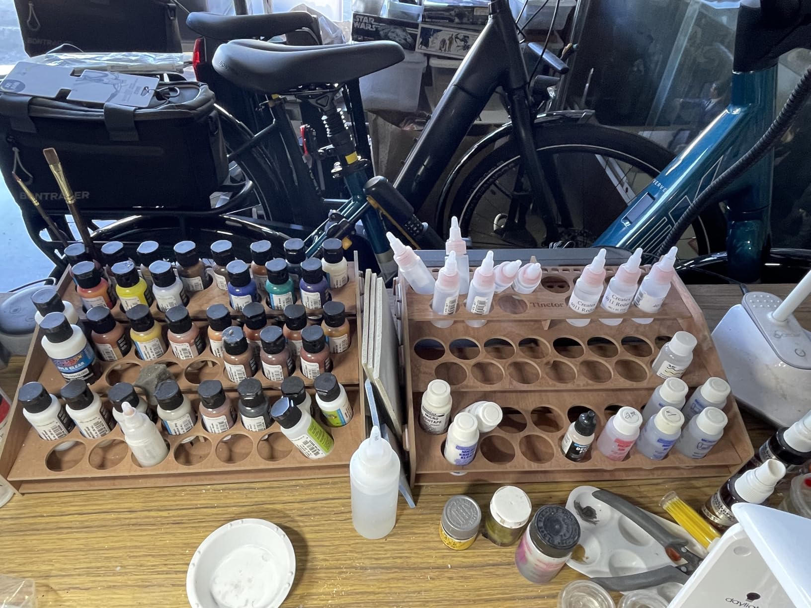 tinctor Wooden Paint Organizer & Paint Brush Holder, for 44 Bottles & 22 Brushes Storage - Craft Acrylic Miniature Paint Rack customer photo 2