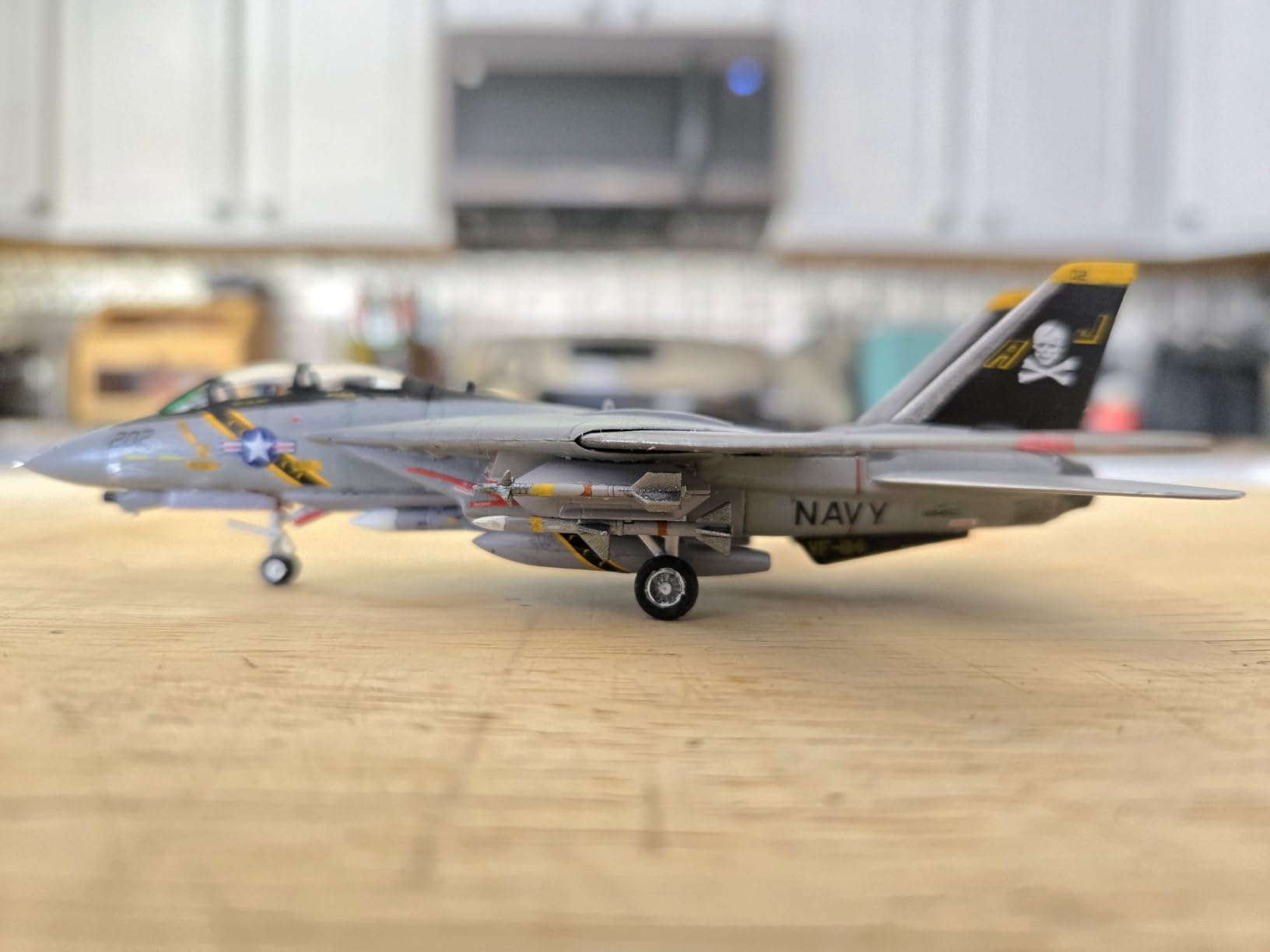 Academy 120116 492626 1/144 USN F-14A Vf-84 Jolly Rogers, Multi-Colour customer photo 1