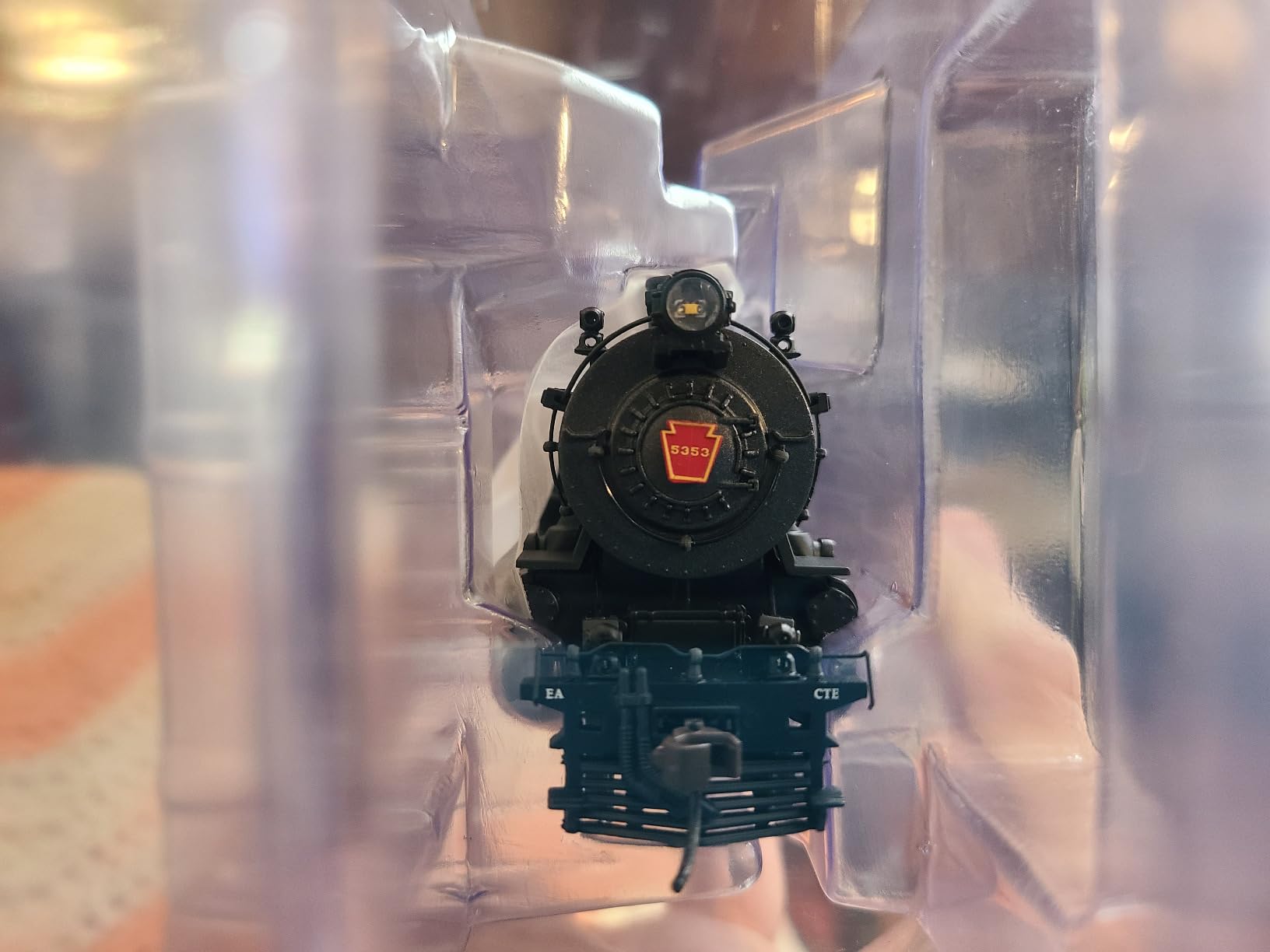 Bachmann 84405 HO K4 PRR #5353 PRE-WAR with Slat Pilot customer photo 1