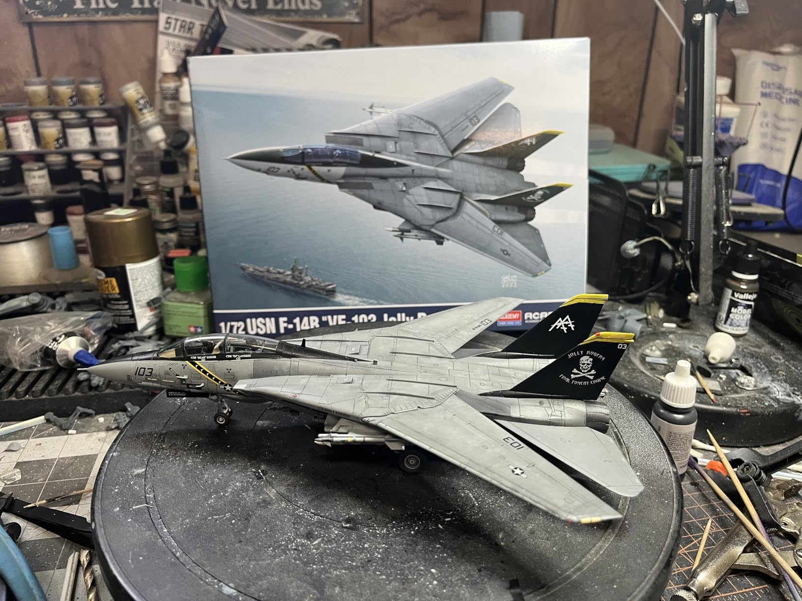 Academy 1/72 US Navy F-14B Tomcat VF-103 Jolly Rogers Plastic Model Kit customer photo 1