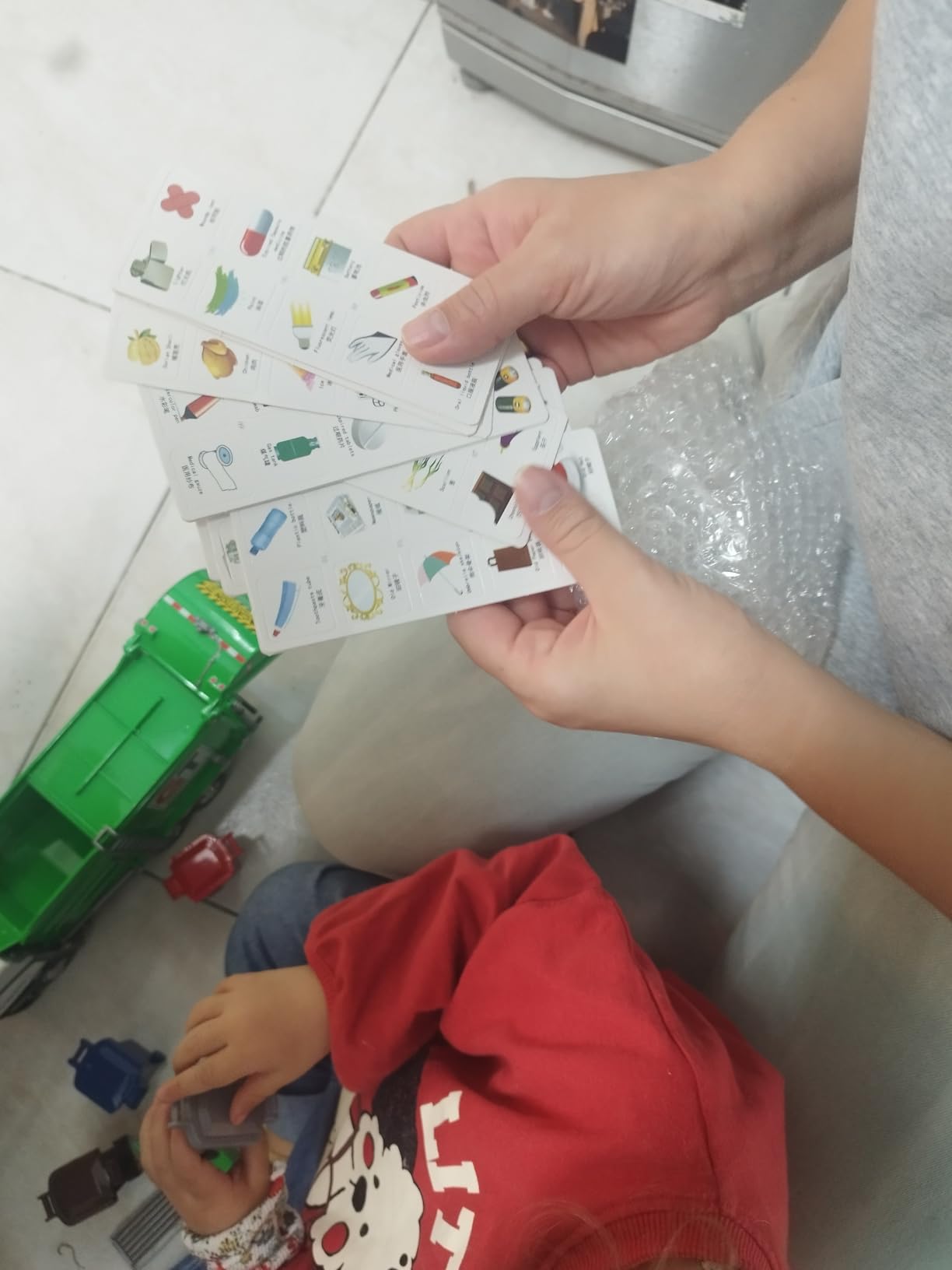 HAPYAD Garbage Truck Toys Metal Cab, Realistic Trash Truck Toys for Boys Kids with Lights and Sounds, Friction Powered Recycling Vehicles, Front Loader with Dumpster, 4 Trash Bins, 12