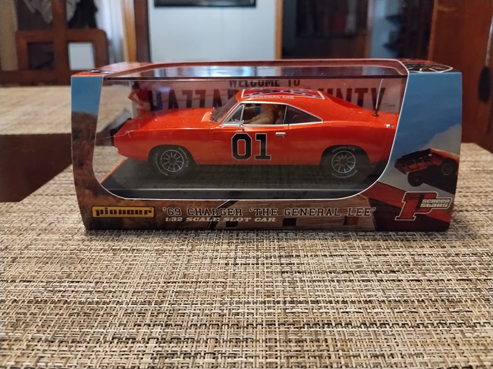 Pioneer P131 The General Lee '69 Dodge Charger - Dukes of Hazzard, #01 1:32 Slot Car customer photo 1