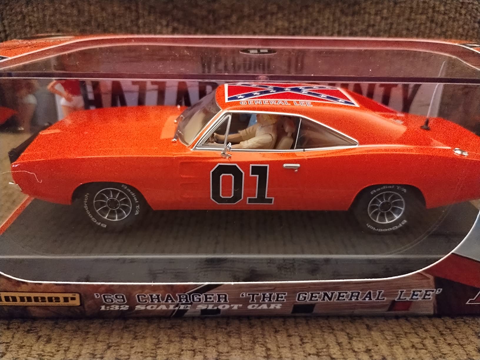 Pioneer P131 The General Lee '69 Dodge Charger - Dukes of Hazzard, #01 1:32 Slot Car customer photo 3