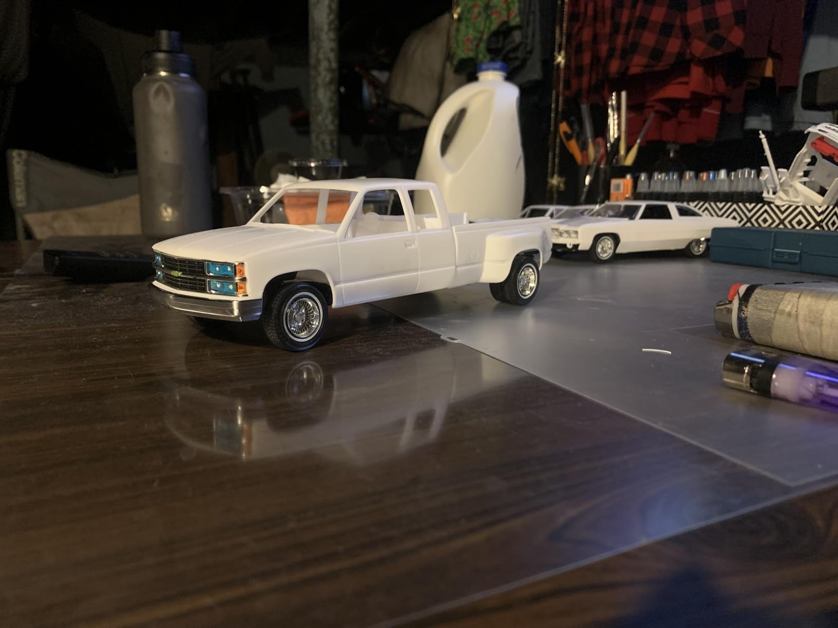 AMT 1996 Chevrolet C-3500 Dually Pickup Easy Build New Tooling 1:25 Scale Model Kit customer photo 1