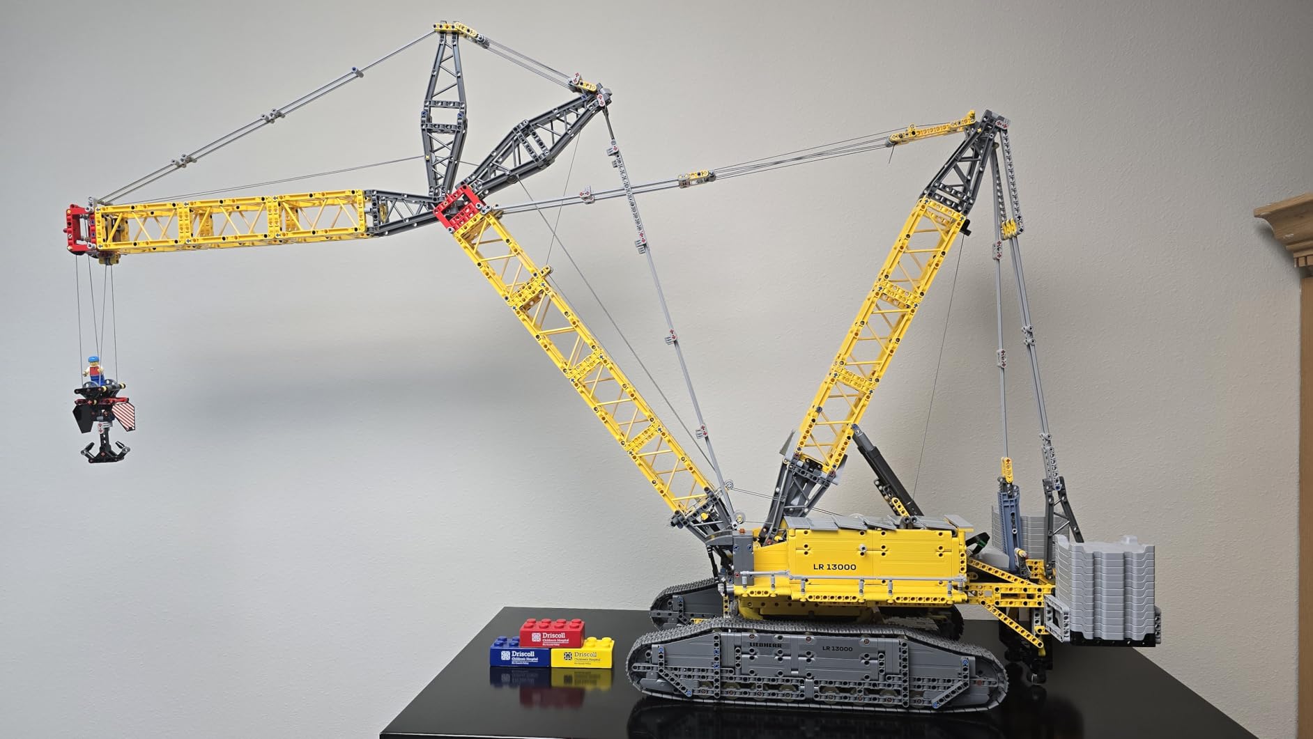 LEGO Technic Liebherr Crawler Crane LR 13000 Model Kit - Bedroom or Office Decor for Adults, Ages 18+ - Building Blocks for Adults to Display - Gift Ideas - 42146 customer photo 2
