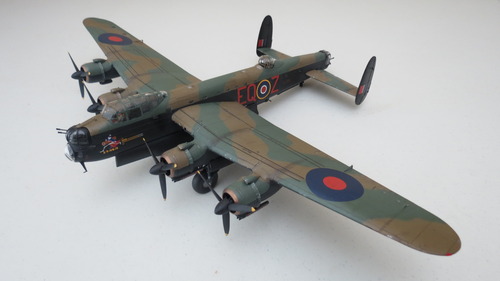 Airfix Model Airplane Kit Gift Set - A09007A Avro Lancaster B.III (Special) 'The DAMBUSTERS', Plastic Plane Model Kits for Adults & Kids 14+, Skill Level 3, 1:72 Scale WW2 Military Aircraft Models customer photo 2