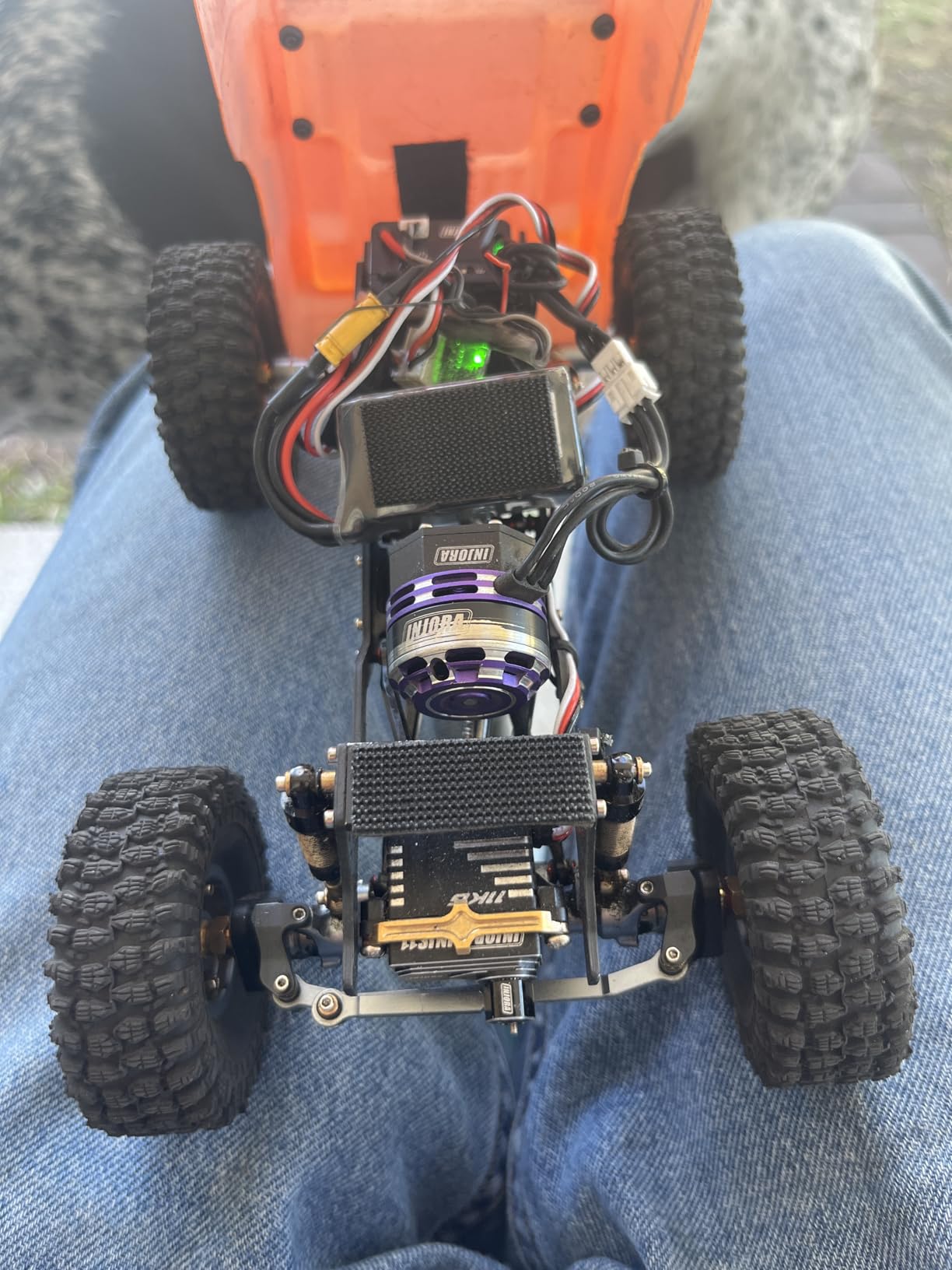 INJORA Coreless High Torque Micro Servo with Mount and Servo Horn for SCX24 C10 JLU Bronco Axial 1/24 RC Crawler Car Upgrade Parts (Black) customer photo 1