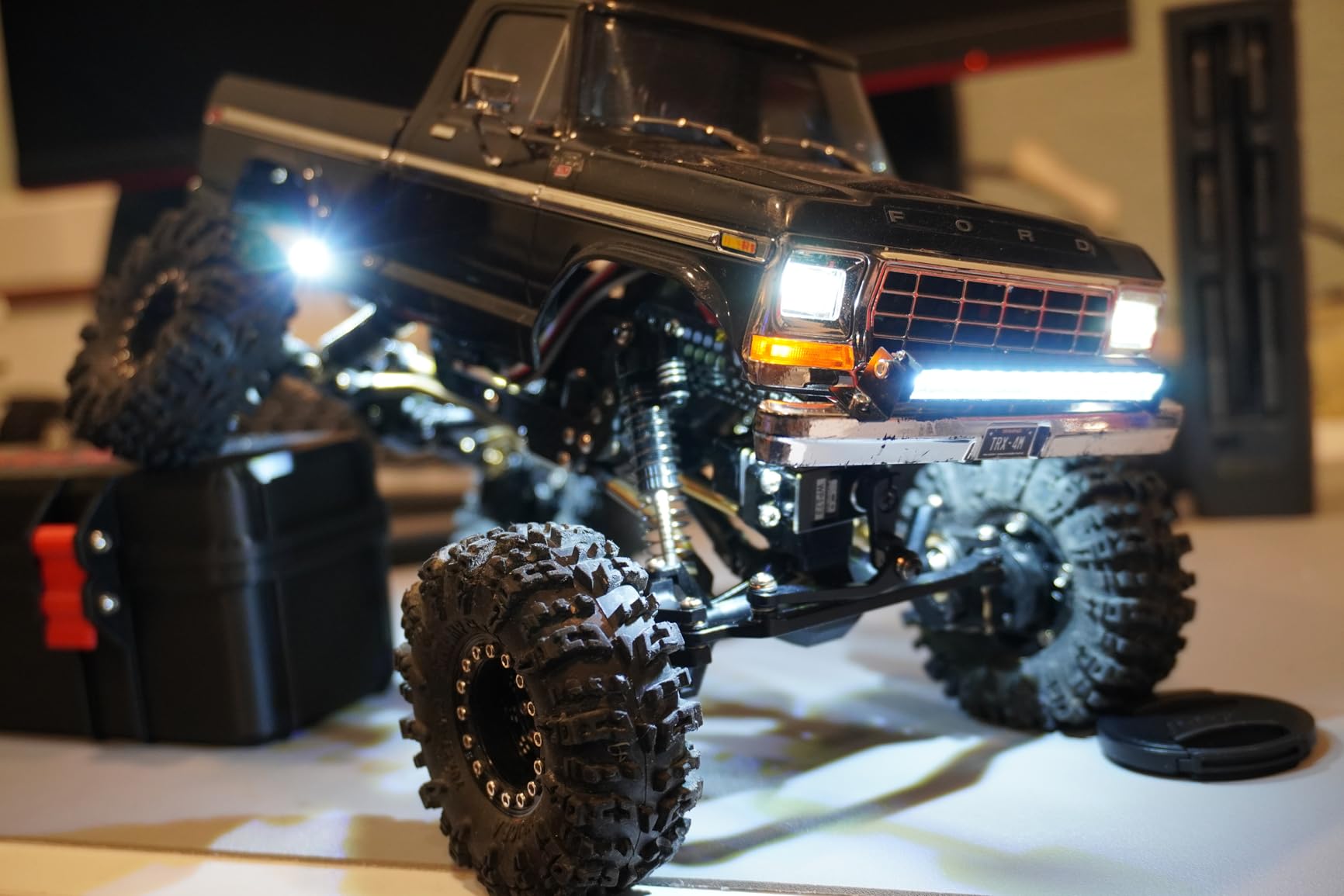 INJORA Roof Light Bar -16LED Lamp kit Spotlight Headlights for TRX4M Defender 1/18 RC Crawler Upgrade customer photo 1