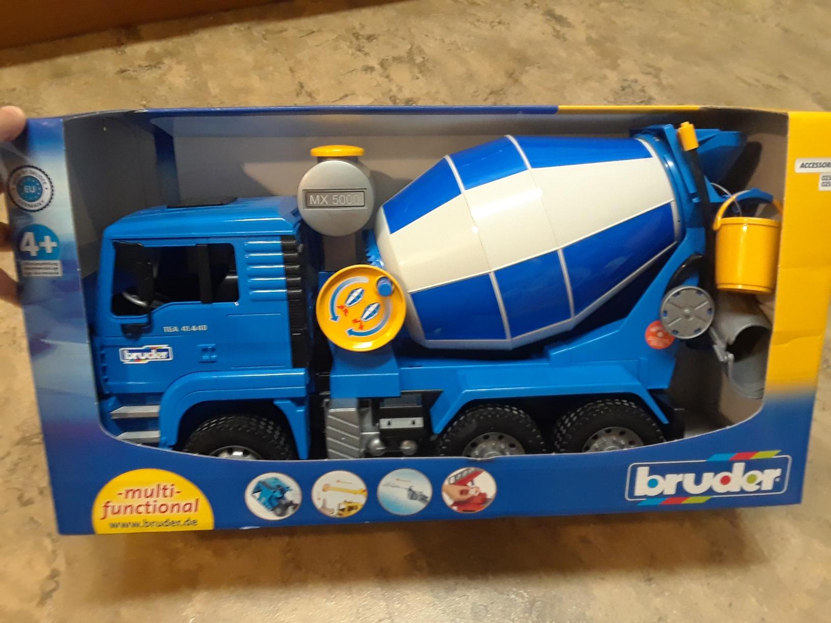 Bruder 02738 Man TGA Concrete Mixer customer photo 1