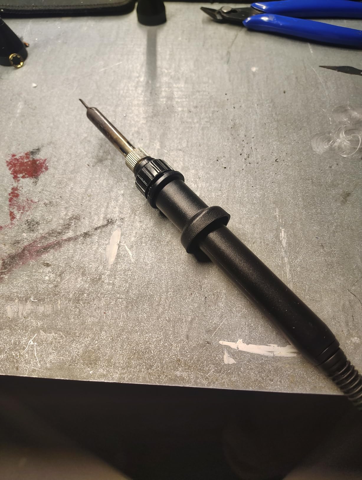 Soldering Iron Kit 80W LCD Adjustable Temperature 180-520℃ Solder Kit Electronics 13 in 1 Welding Tools with ON/OFF Switch, Solder Wire, Flux, 5 Soldering Tips, Desoldering Pump, Stand, Tweezers customer photo 1