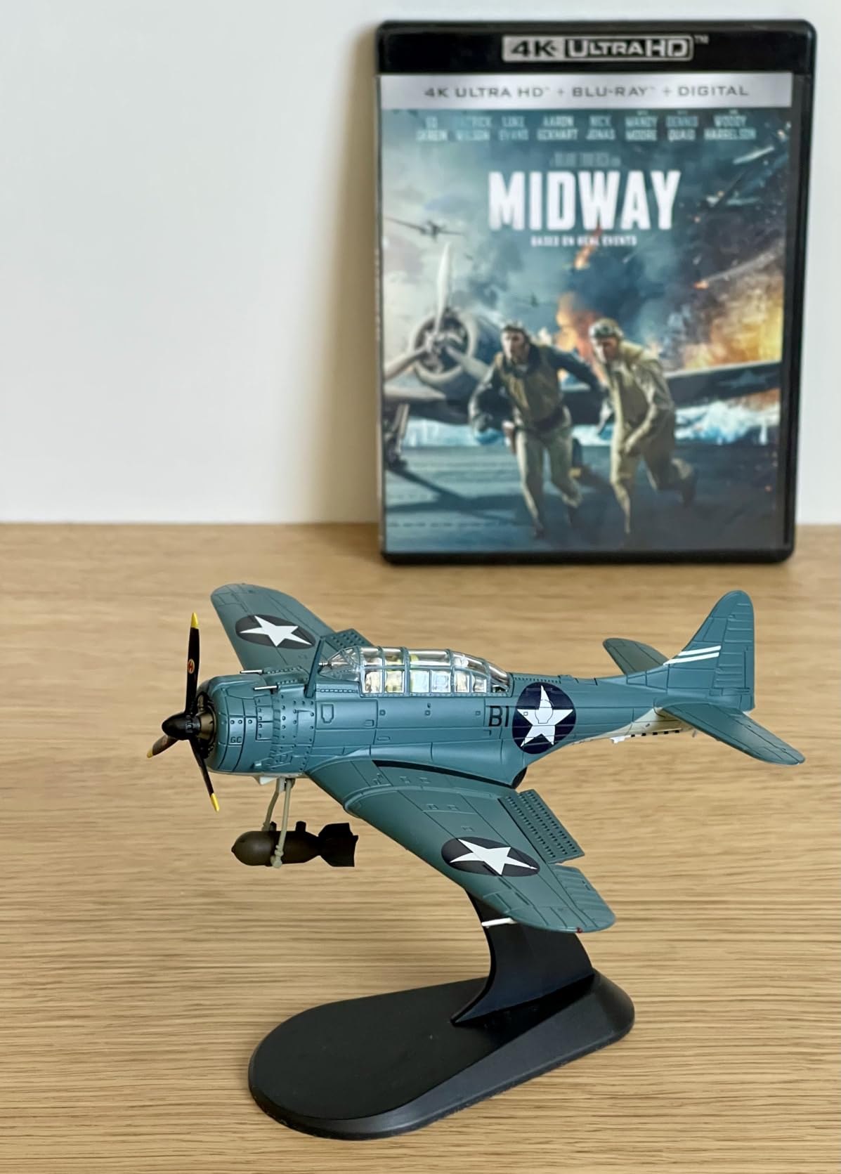 F6F Hellcat Die-cast Airplanes-1/72 Scale Military WWII Fighter Jets Metal Prebuild Aircraft Model for Collector customer photo 1