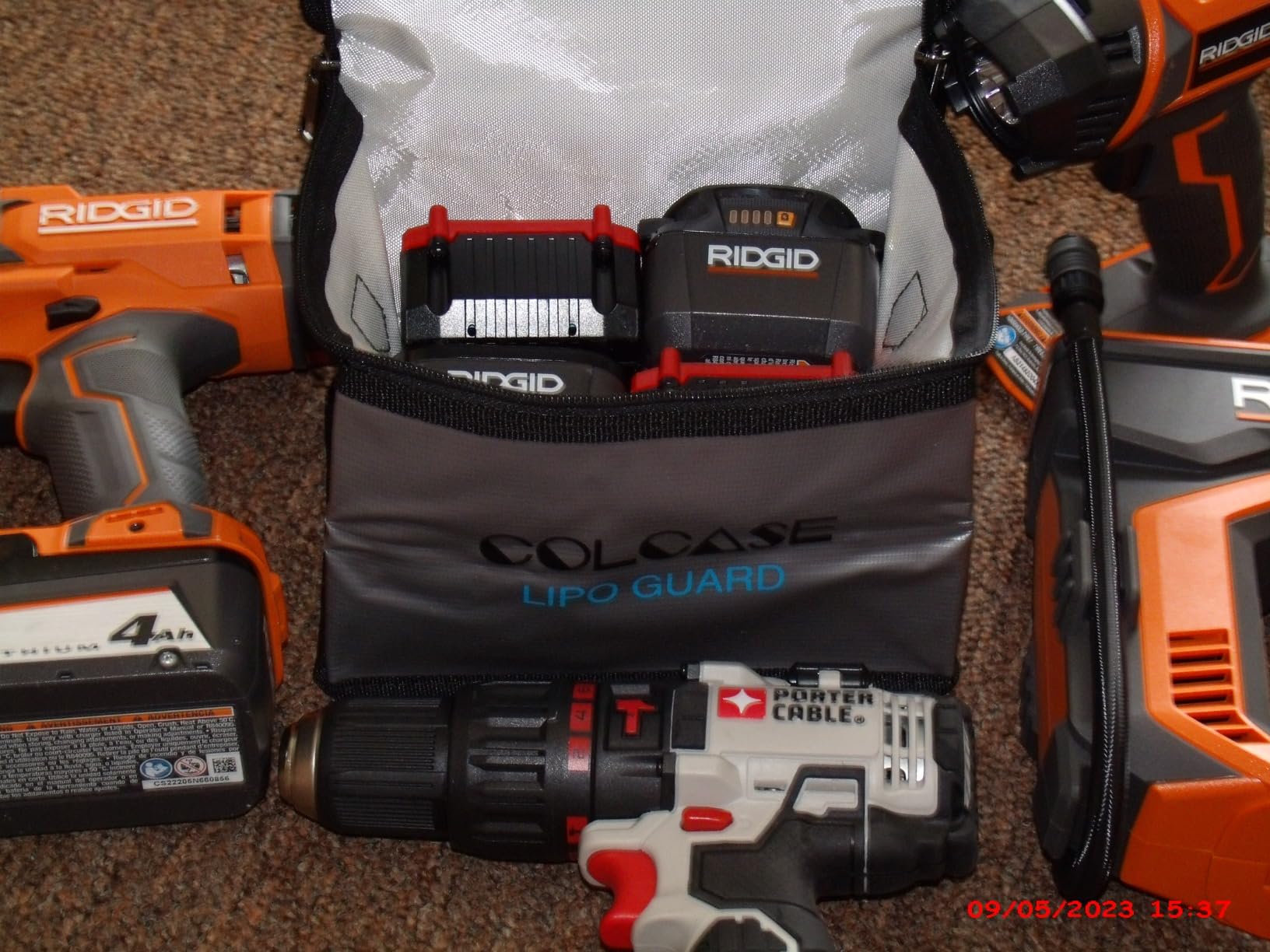 COLCASE Lipo Safe Bag Fireproof Explosionproof wtih Combination Lock Battery Storage and Charging Upgraded Silicone Coated Fireproof Bag (11 x 8 x 6.5 in) customer photo 2