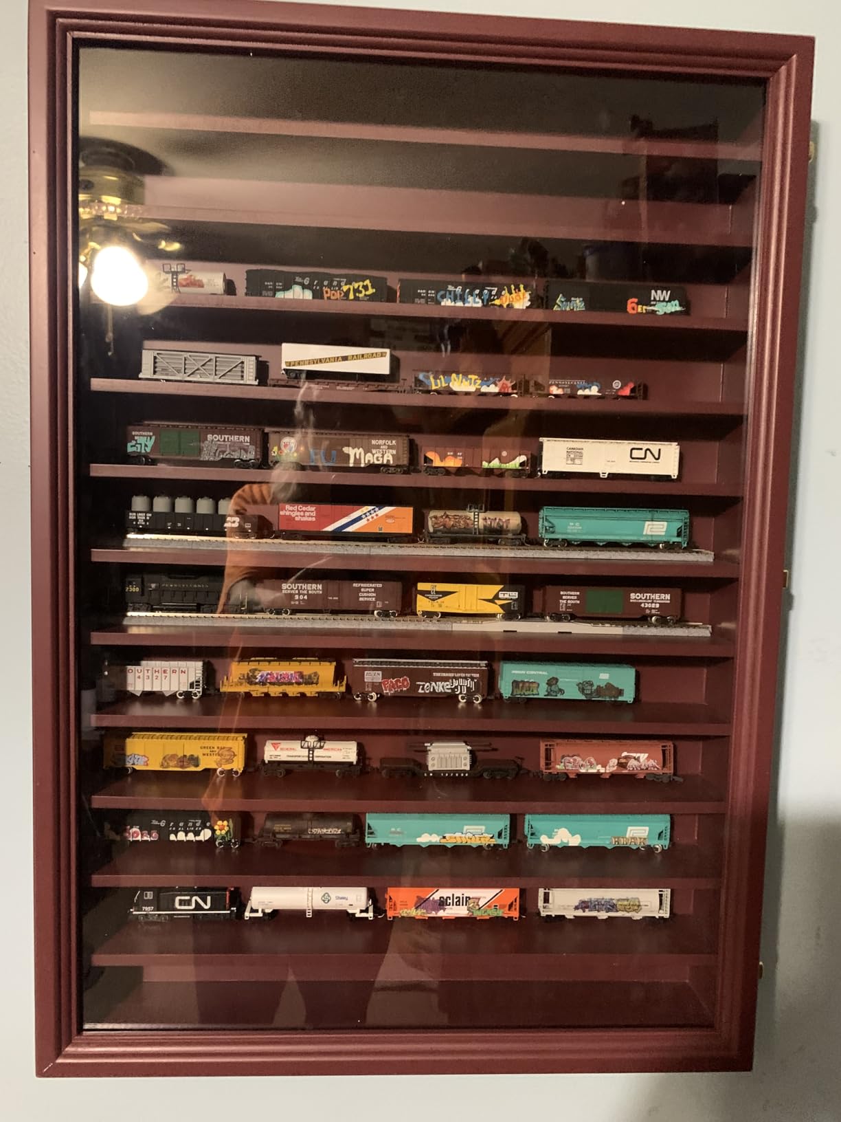 Tatuo Model Car Display Case 1/64 Scale Model Car Display Case Cabinet Rack 26.5 x 18.75 x 3.25 Inches Large Diecast Wall Mounted for Toy Collection Decor(Black,with Door) customer photo 2