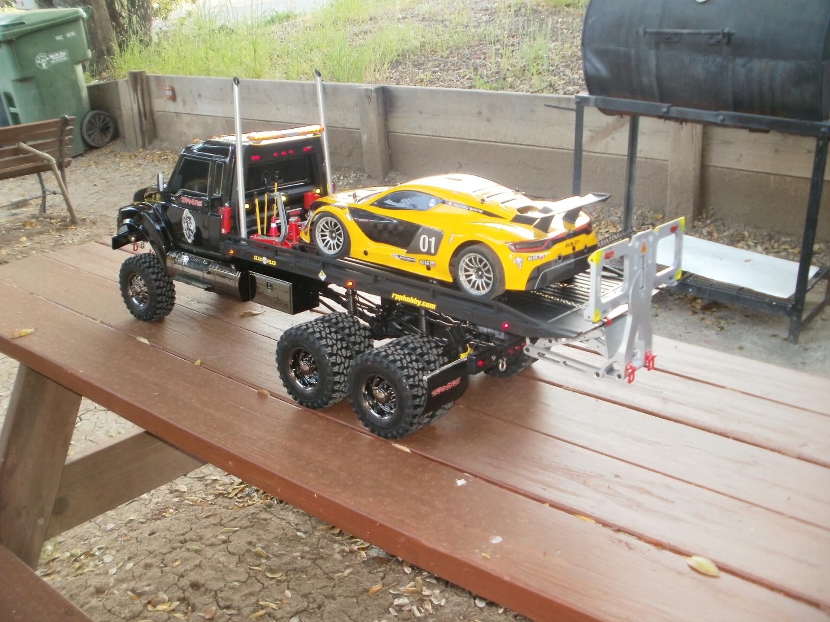 Traxxas TRX-6 ULT RC Hauler W/Winch customer photo 1