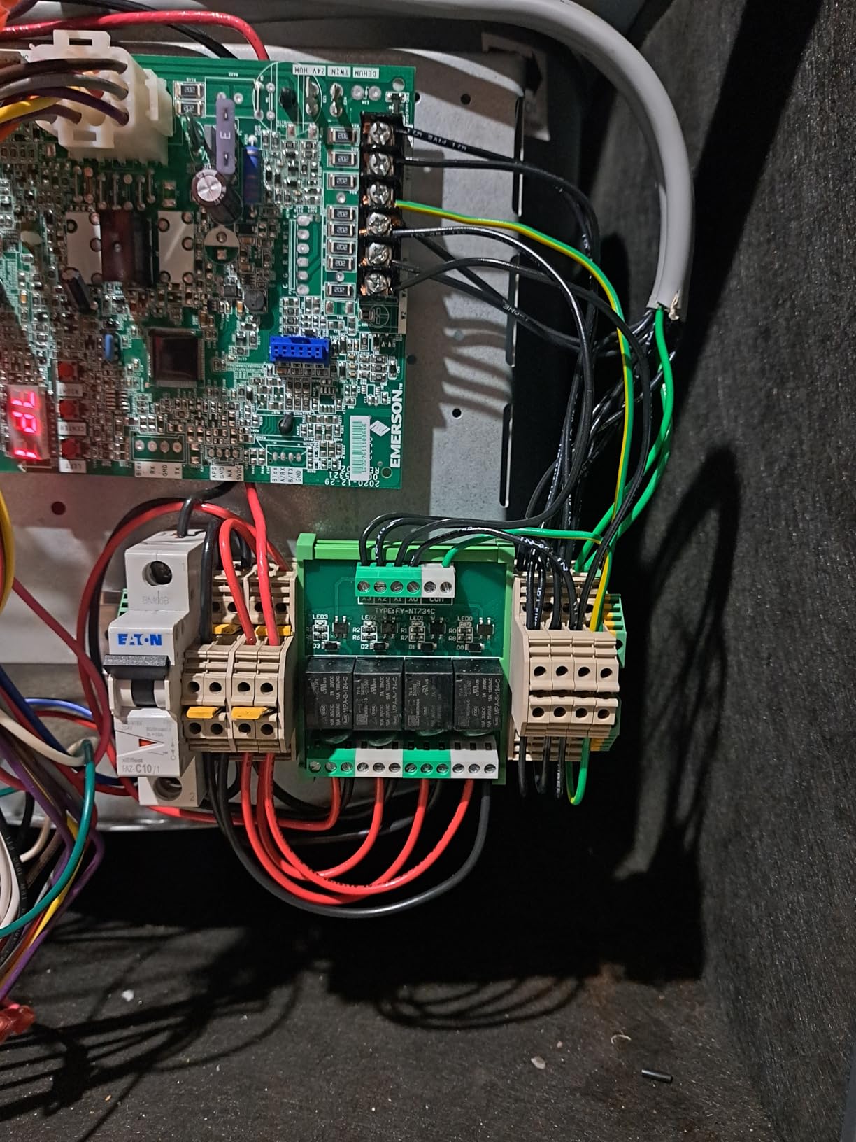 Relay Module 4 Channel 1 SPDT DIN Rail Mount 24V DC/AC Interface Board (FY-T734C-D24) customer photo 2