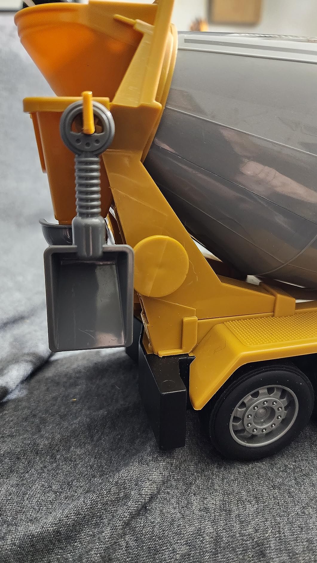 KNACKTOYZ RC Cement Mixer Toy Truck for Boys - 6 Channel Remote Control Construction Toys with 2 Rechargeable Batteries, 1:24 Auto Demo 360 Degree Stirring Vehicles with Lights, for Kids customer photo 1