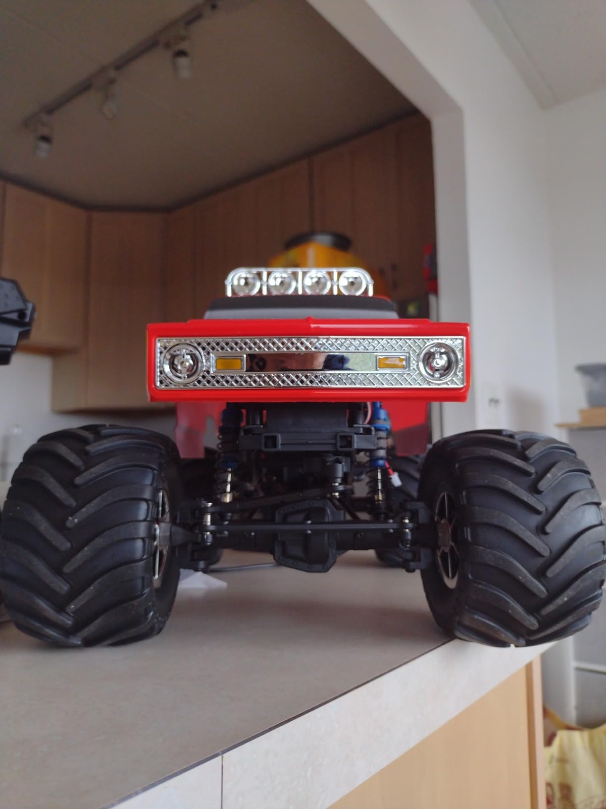 Team Associated MT12 Monster Truck Red RTR customer photo 1