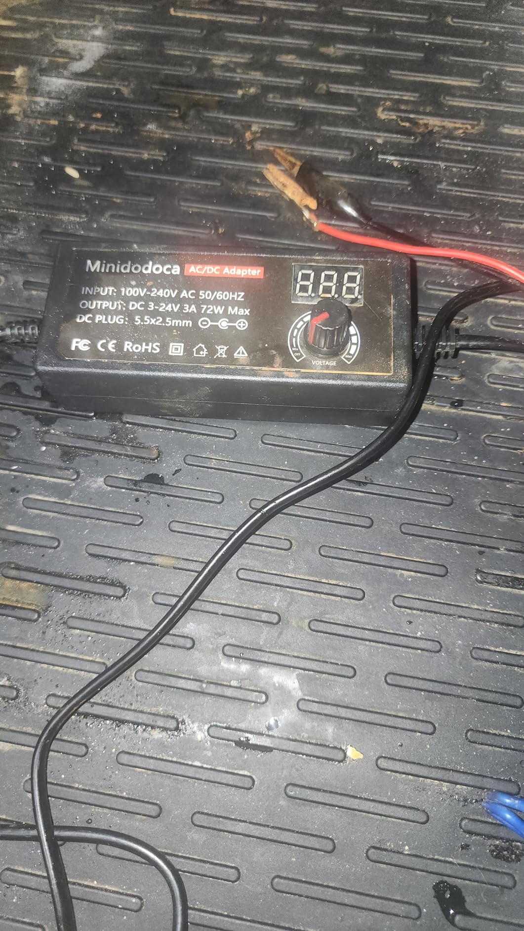 72W Power Supply Adjustable 3V ~ 24V Variable Universal Switching AC/DC Adapter Minidodoca AC to DC Converter with LED Voltage Display and 16 Tips, for 3V to 24V Household Electronics - 3000mA Max customer photo 2