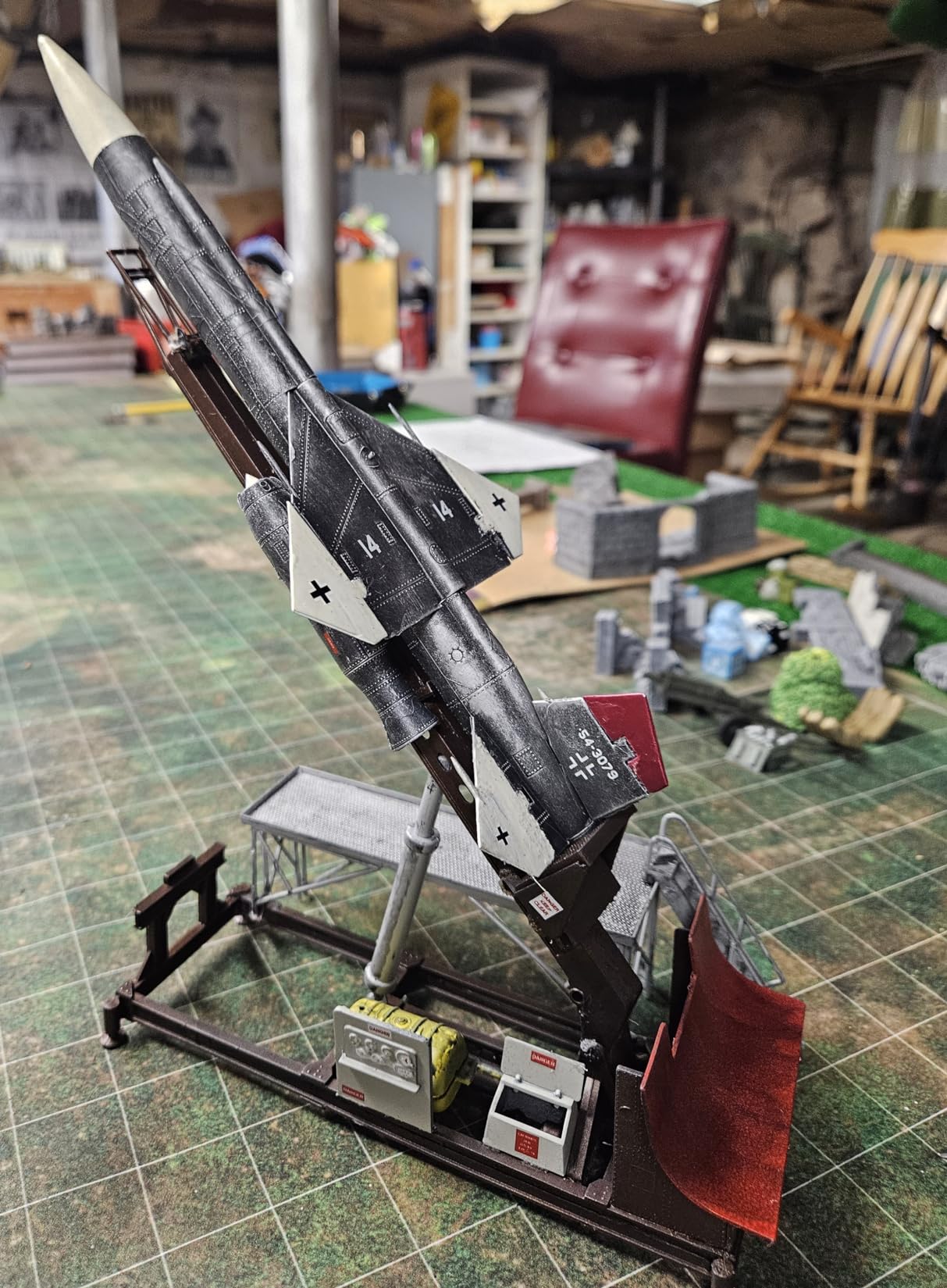 Boeing IM-99 Bomarc Ground-to-Air Guided Missile with Launch Platform 1/56 Scale Model Kit customer photo 1