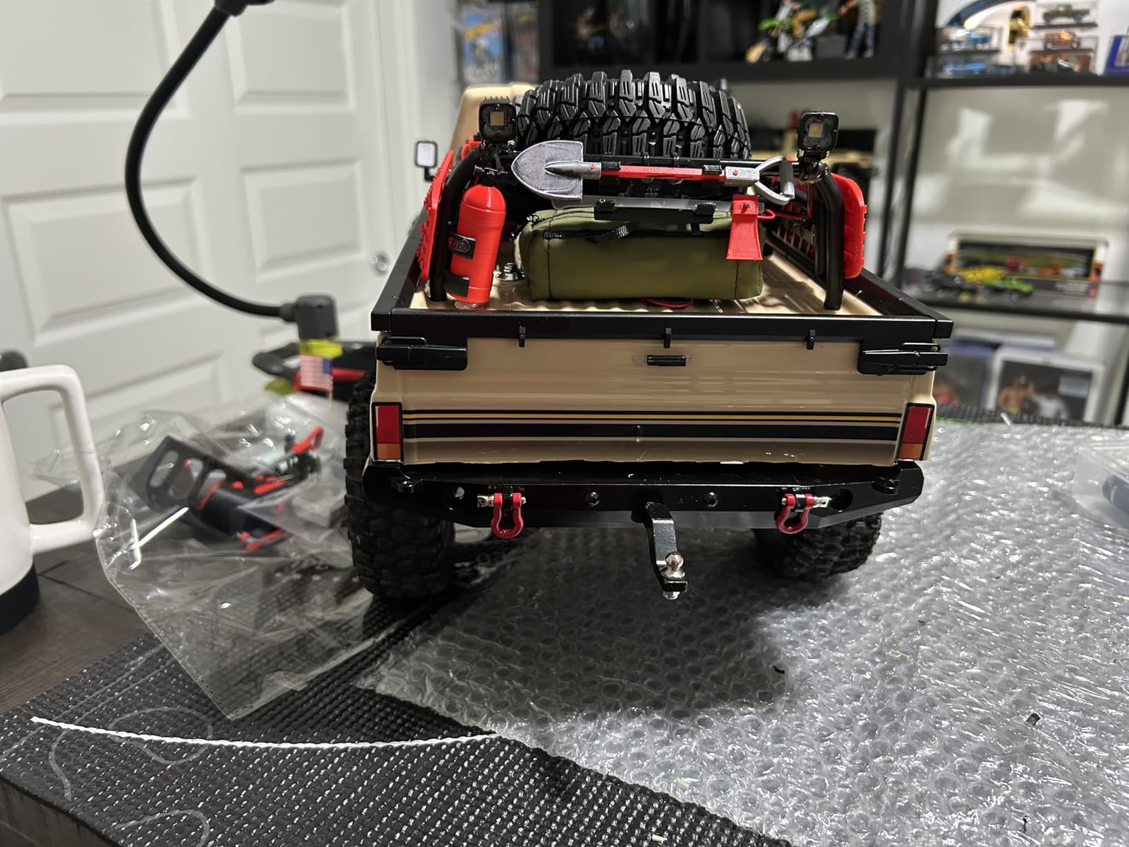 INJORA Miniature Decoration Scale Sports Travel Bag for 1/10 RC Crawler Car Axial SCX10 II SCX10 Pro 90046 UTB10,3pcs customer photo 1