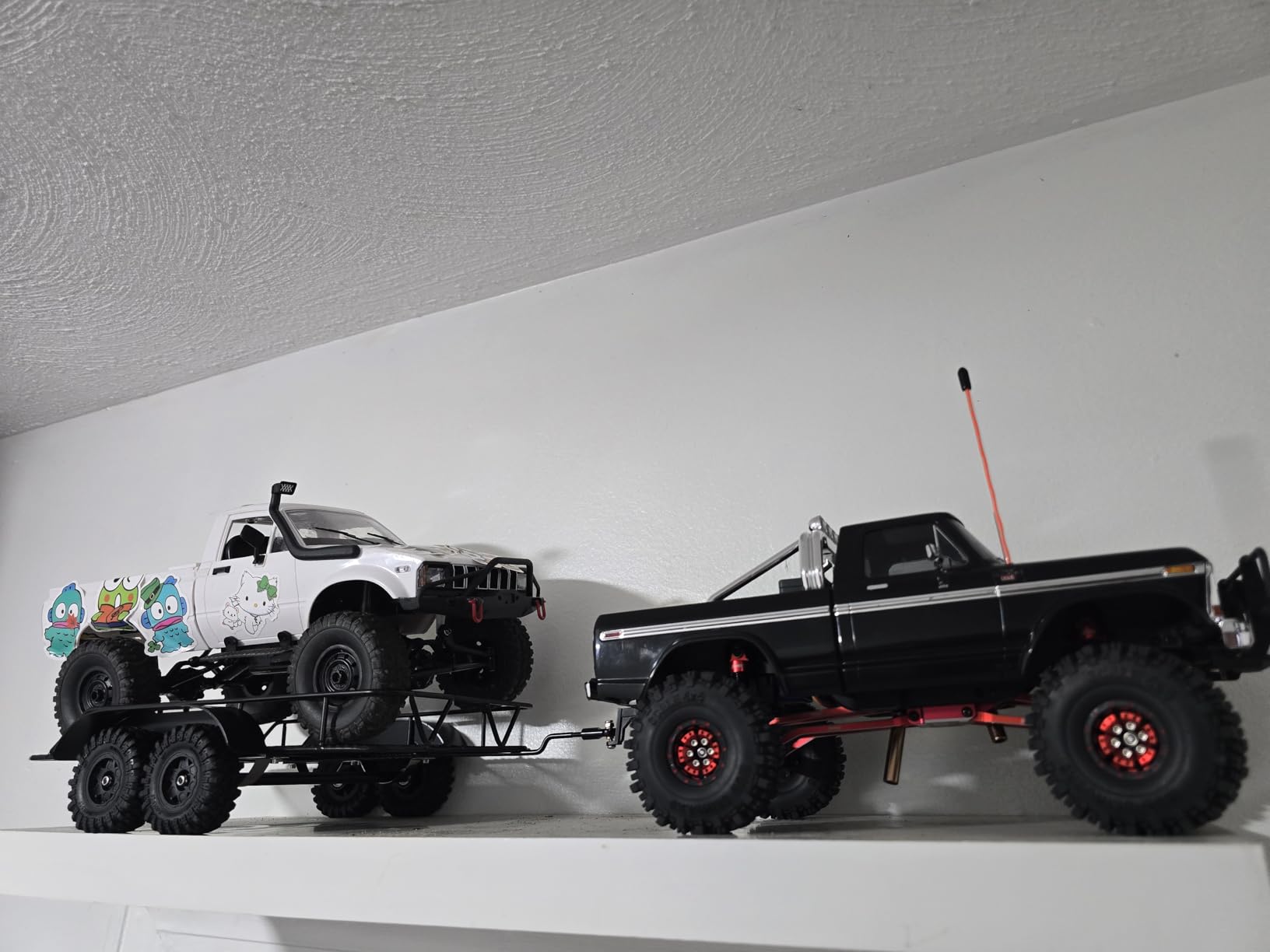 INJORA RC Trailer for Hauling Behind Car - Metal Hitch Mount Trailer for 1/18 RC Crawler TRX4M Defender Bronco K10 High Trail F150 customer photo 2
