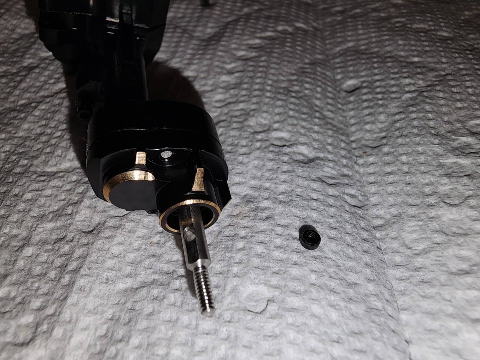 RCAWD Fourth Version Brass SCX24 Portal Axles, Wide Axle, Highly Rigid Driveshaft, Thickened Screws for Axial 1/24 SCX24 Series Front Rear Portal Axle Upgrades Parts (Black) customer photo 2