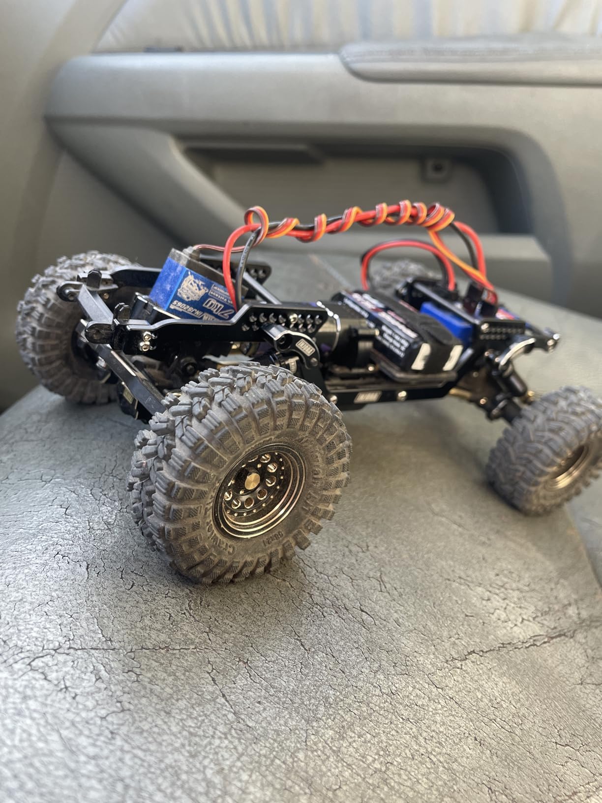 INJORA Black Coating Brass 1.0 Beadlock Wheel Tires Set for Axial SCX24 AX24 TRX4M FCX24 Upgrade 1/24 1/18 RC Crawler Car (Grey) customer photo 1